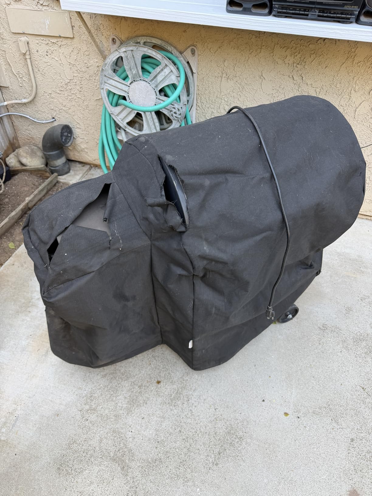 SunPatio Heavy Duty Waterproof Grill Cover for Traeger Pro 34 & 780 Series customer photo 1