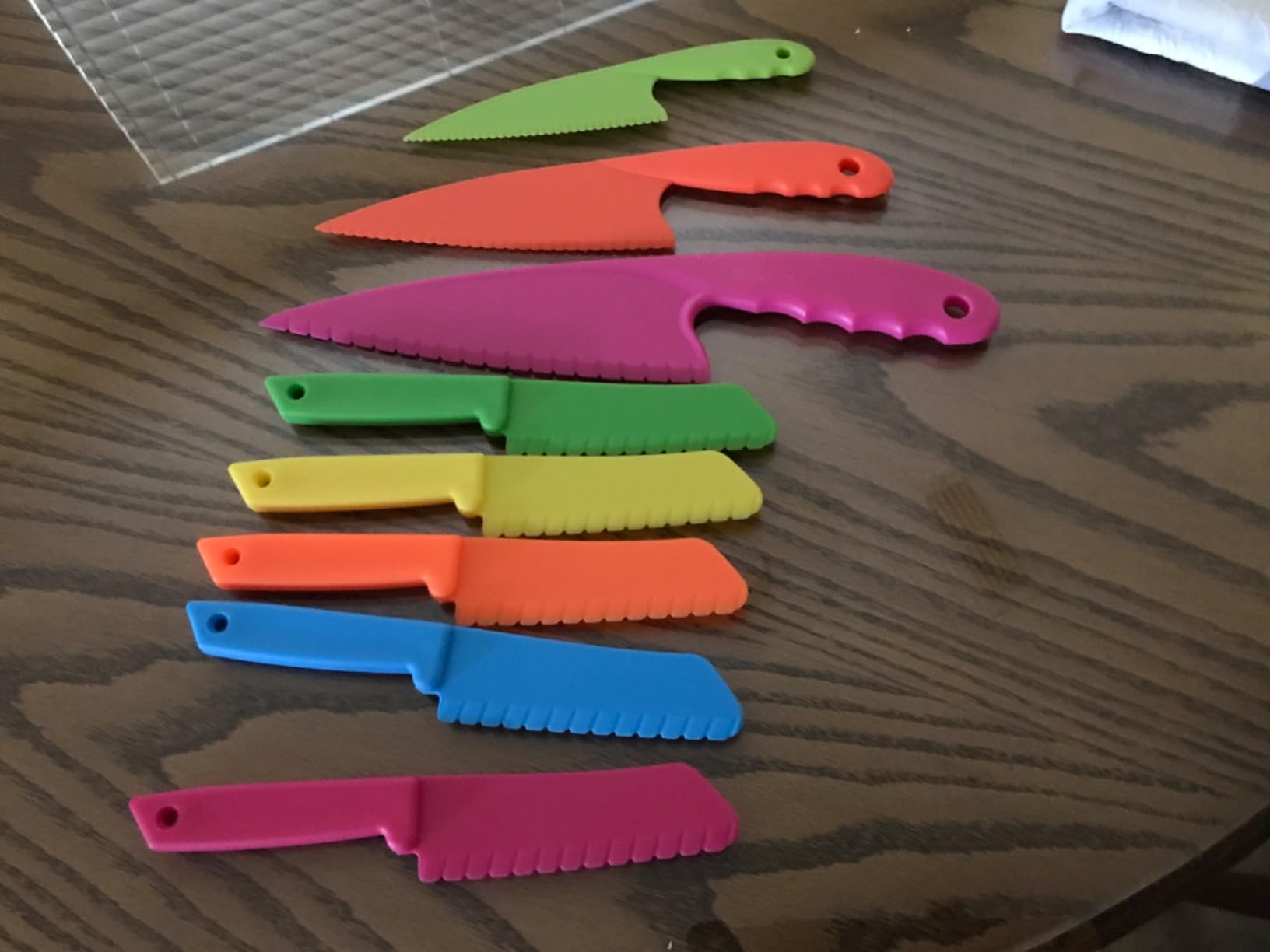 JOVITEC 8 Pcs Kid Cooking Kitchen Knife Set, Plastic Serrated Edges Children's Safe Chef Nylon Knives for Cutting Fruit Bread Cake Salad Lettuce Kids Cooking Supply(Multi Colors Square Knife) customer photo 1