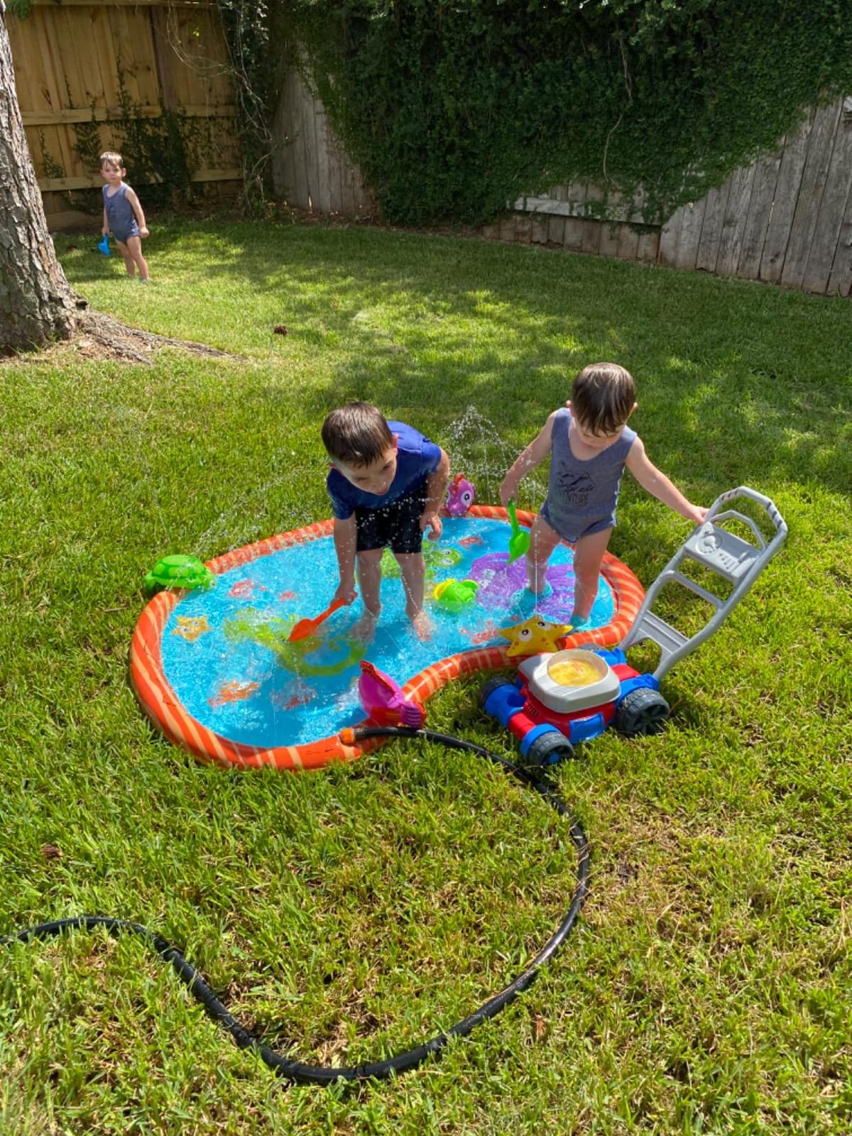 BANZAI Splash Pad Toddler Water Play Mat, 58 in Outdoor Kids Sprinkler Mat with 3D Sea Characters, Baby Splash Pad for Backyard Summer Fun customer photo 1