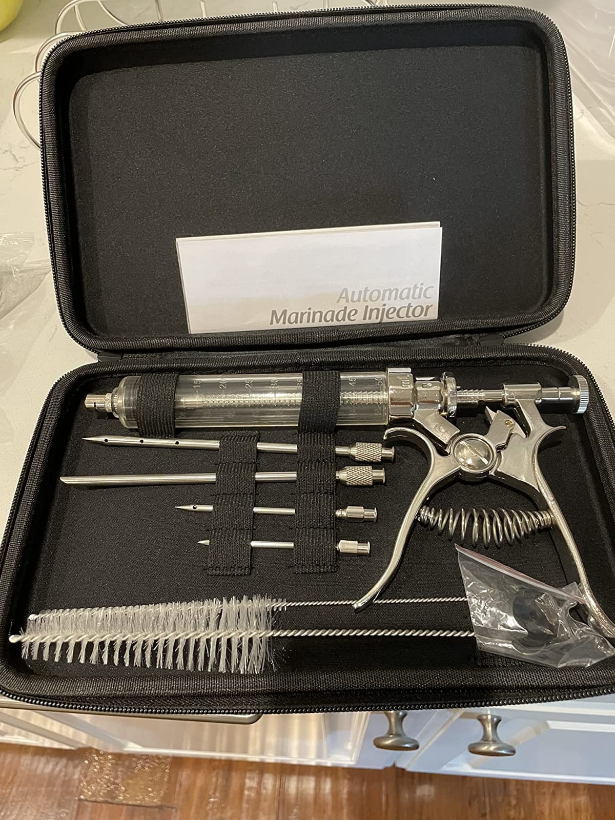 J&B Goods Professional Automatic BBQ Meat Marinade Injector Gun Kit with Case, 2 oz Large Capacity Barrel and 4 Commercial Grade Marinade Needles. customer photo 1