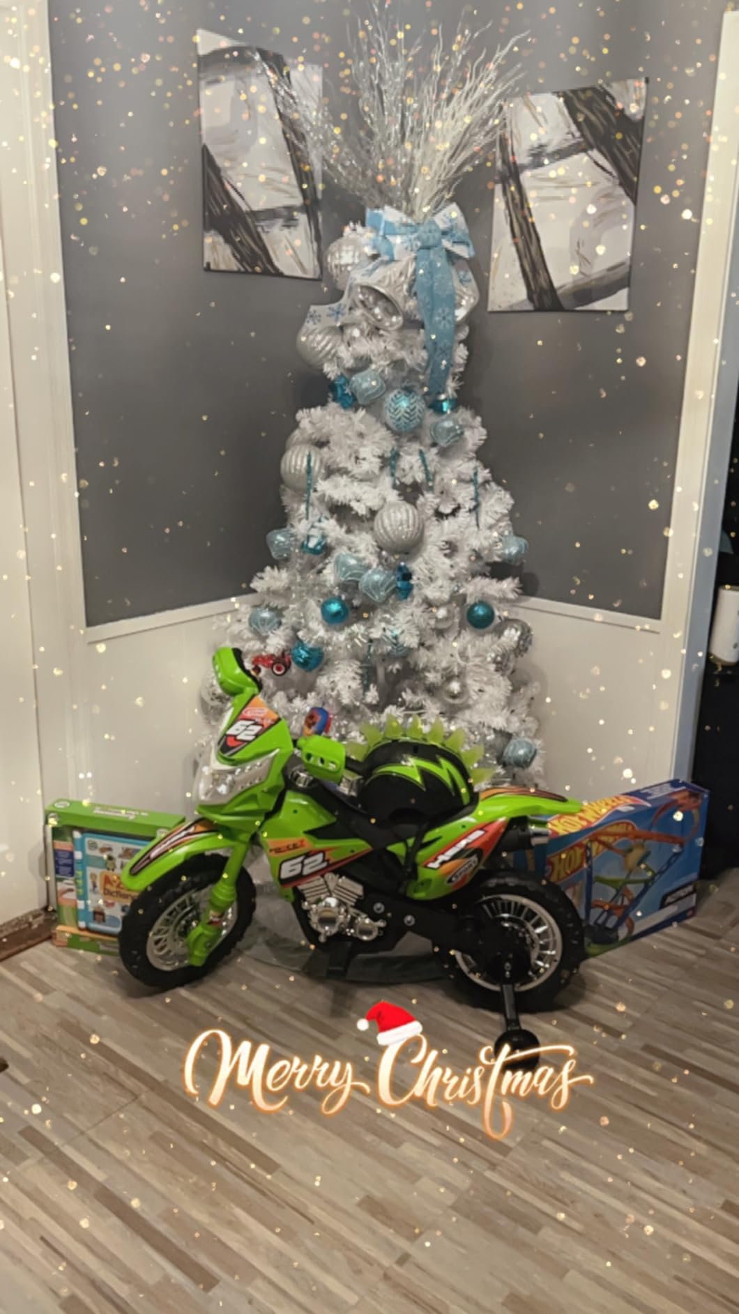 Best Choice Products Kids 6V Ride On Motorcycle w/Treaded Tires, Working Headlights, 2mph Top Speed, Training Wheels, Realistic Sounds, Music, Battery Charger - Orange customer photo 2