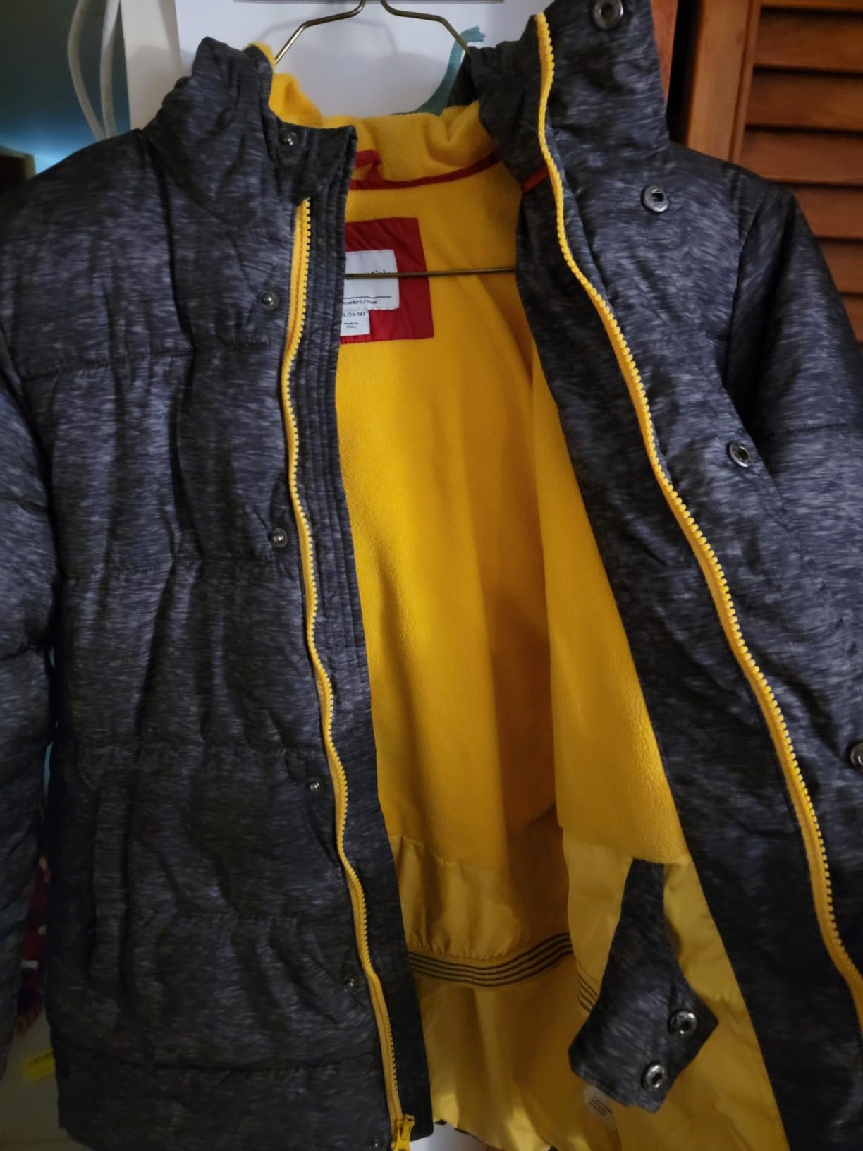 Amazon Essentials Babies, Toddlers, and Boys' Heavyweight Hooded Puffer Jacket customer photo 1