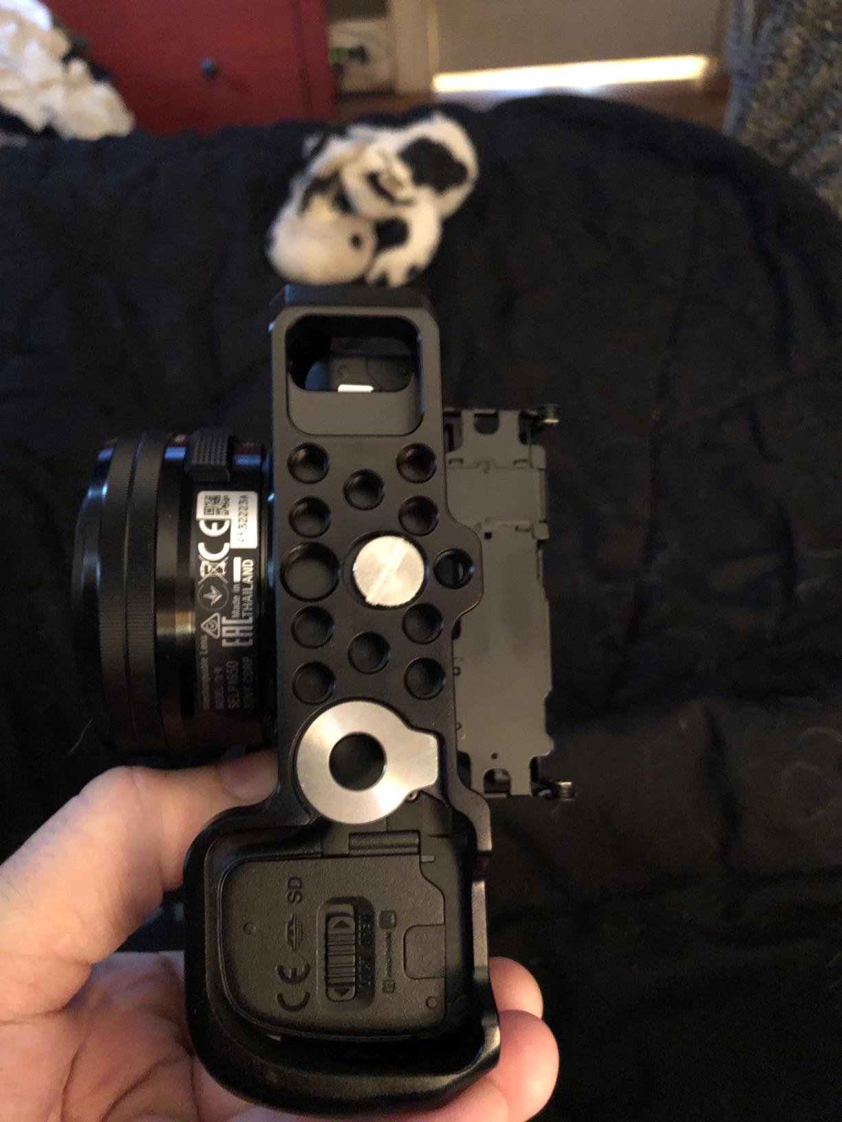 SmallRig Aluminum Alloy Camera Cage Rig for Sony A6400/A6100/A6300/A6500 customer photo 1