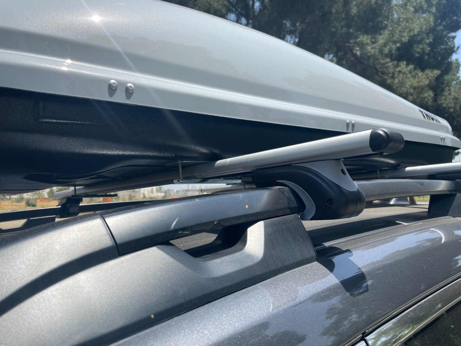 Aero Aluminum Universal 56'' Roof Rack Cross Bars, Existing Raised Side Rail with Gap -200 lbs Load Capacity customer photo 1