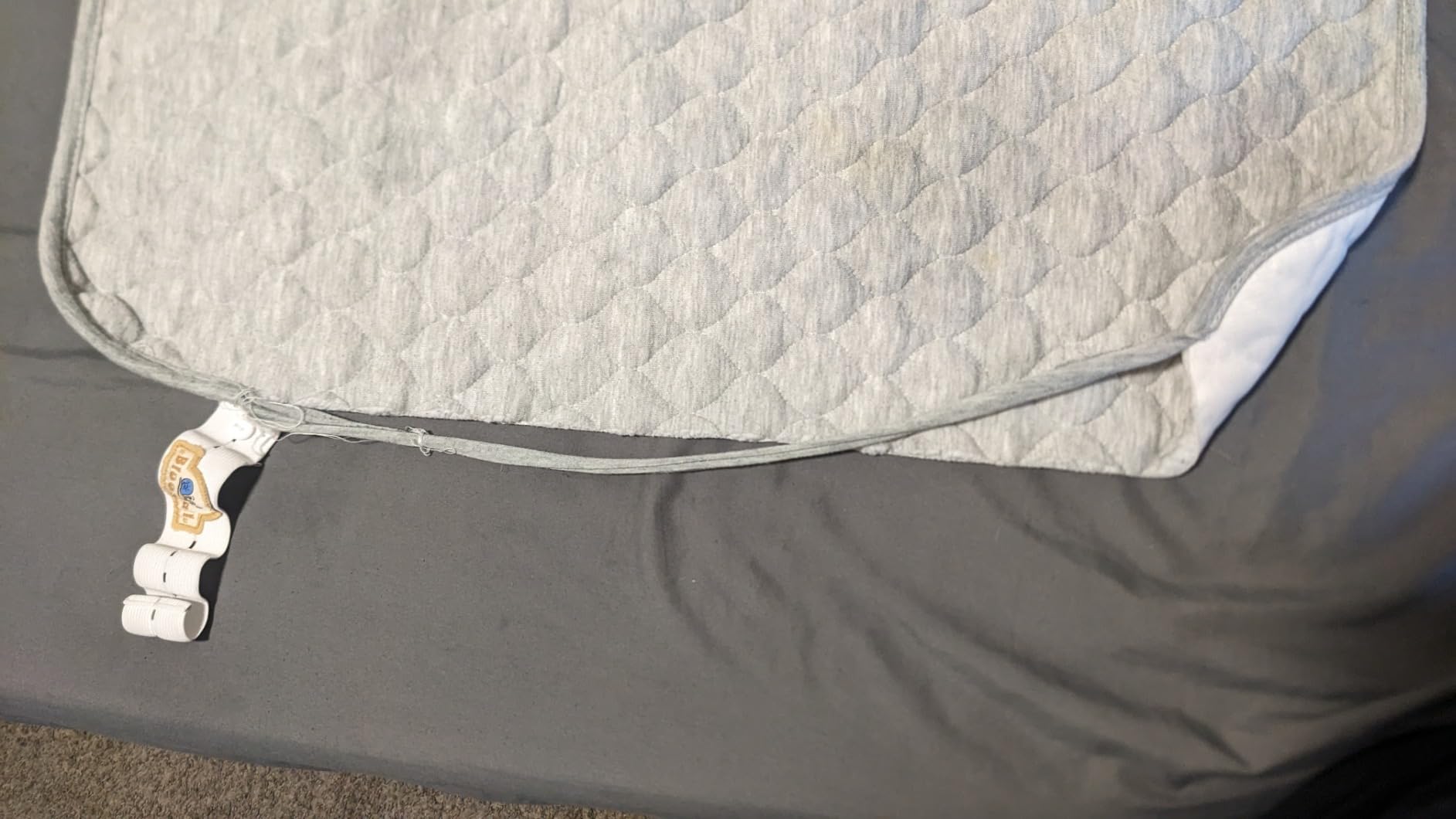 BlueSnail Quilted Thicker Waterproof Changing Pad Liners 3 Count(Gray 13” x 27”) customer photo 1