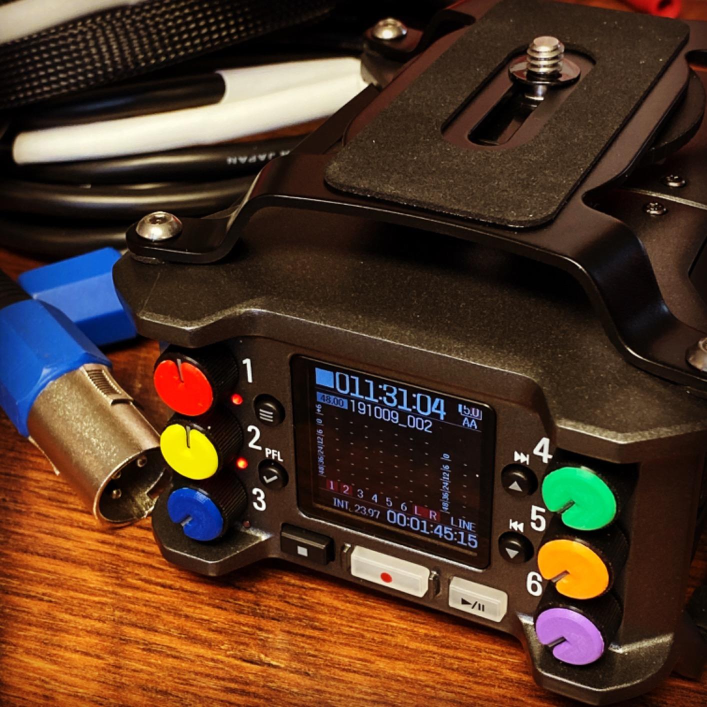 Zoom F6 Professional Field Recorder for Filmmakers & Musicians customer photo 1