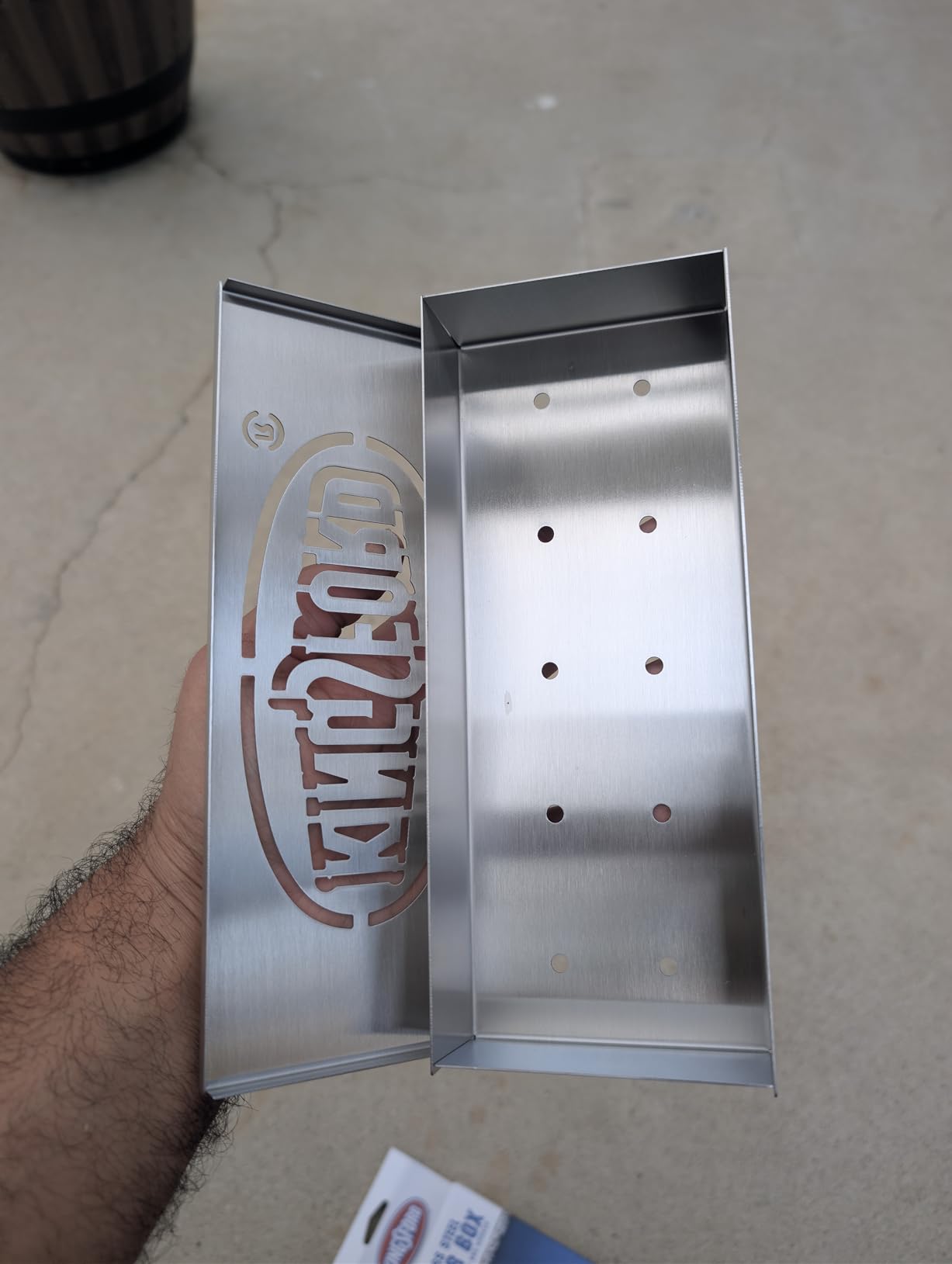 Kingsford Stainless Steel Wood Chip Smoker Box, 9.05 x 3.74 x 1.57 in customer photo 1