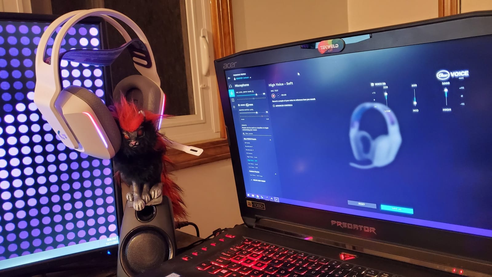 Logitech G733 Lightspeed customer photo 2