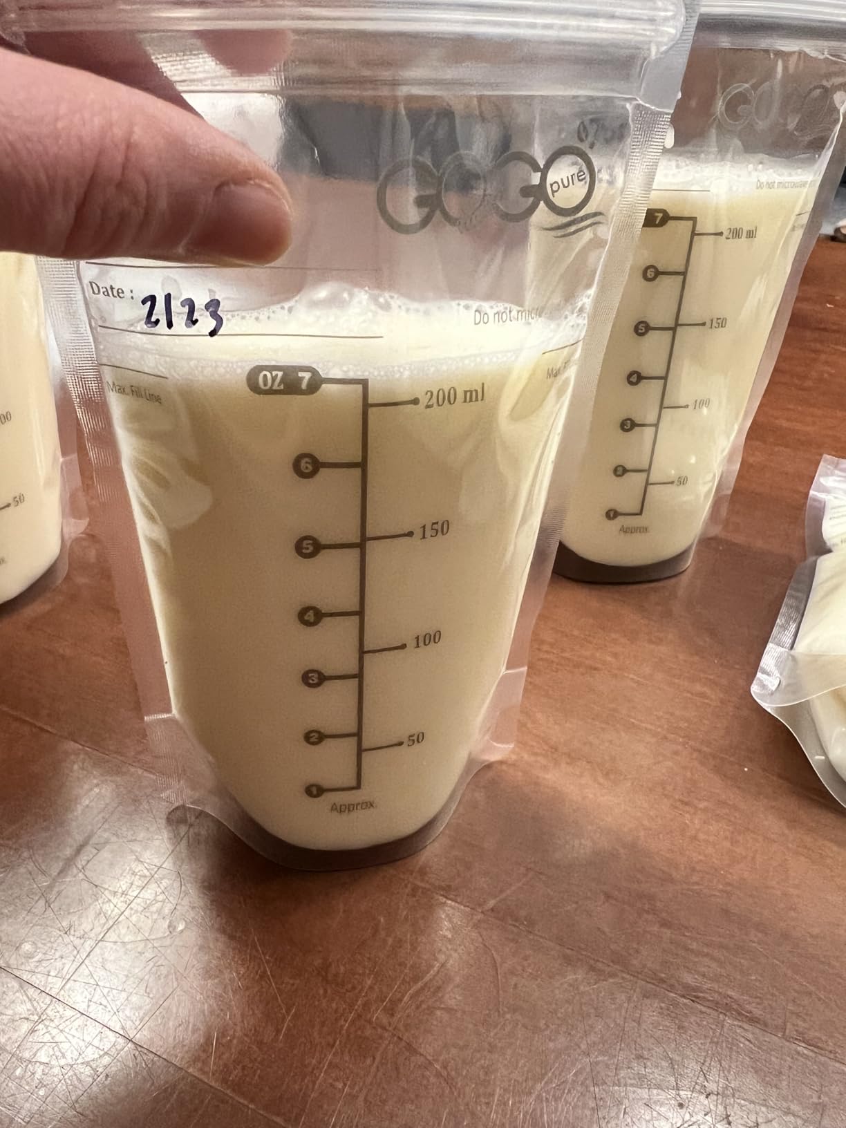 300 Count Breastmilk Storage Bags, 7 OZ, PRE-STERILIZED By Gamma Ray, PRE SEAL, BPA Free, Leak Proof Storing Double Zipper Seal, Self Standing, for Refrigeration and Freezing customer photo 2