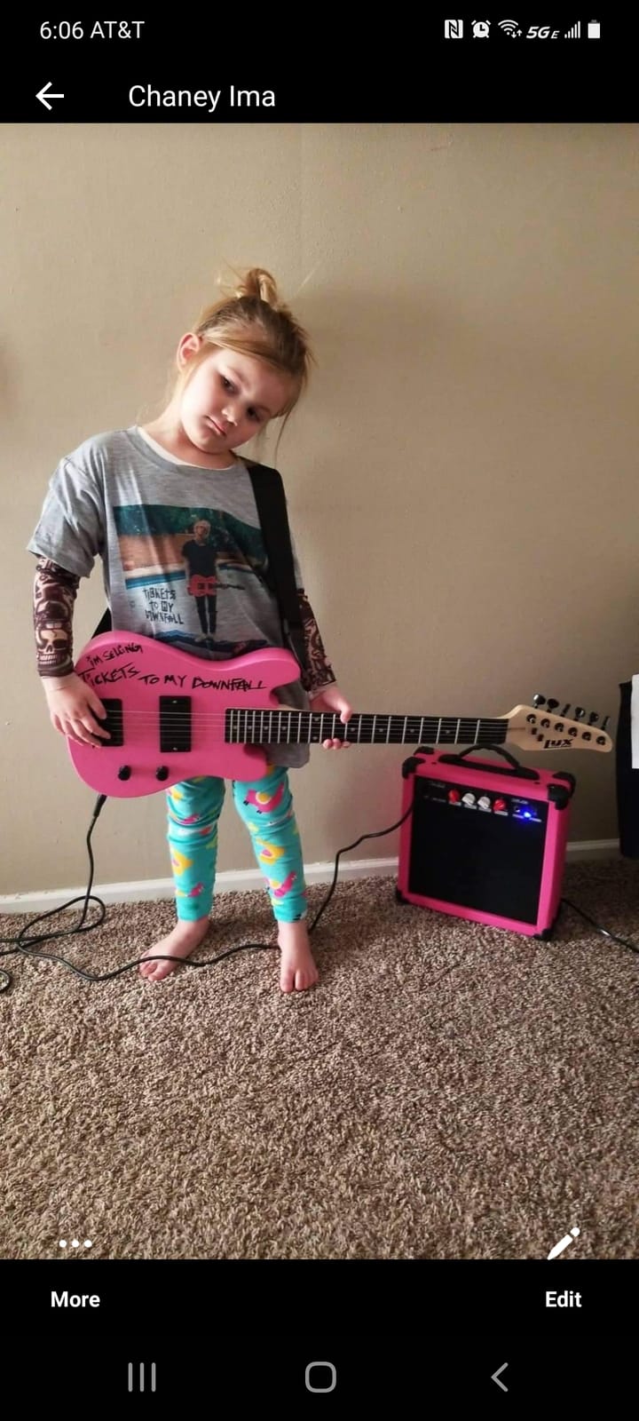 LyxPro 30 Inch Electric Guitar and Starter Kit for Kids with 3/4 Size Beginner’s Guitar, Amp, Six Strings, Two Picks, Shoulder Strap, Digital Clip On Tuner, Guitar Cable and Soft Case Gig Bag - Pink customer photo 1