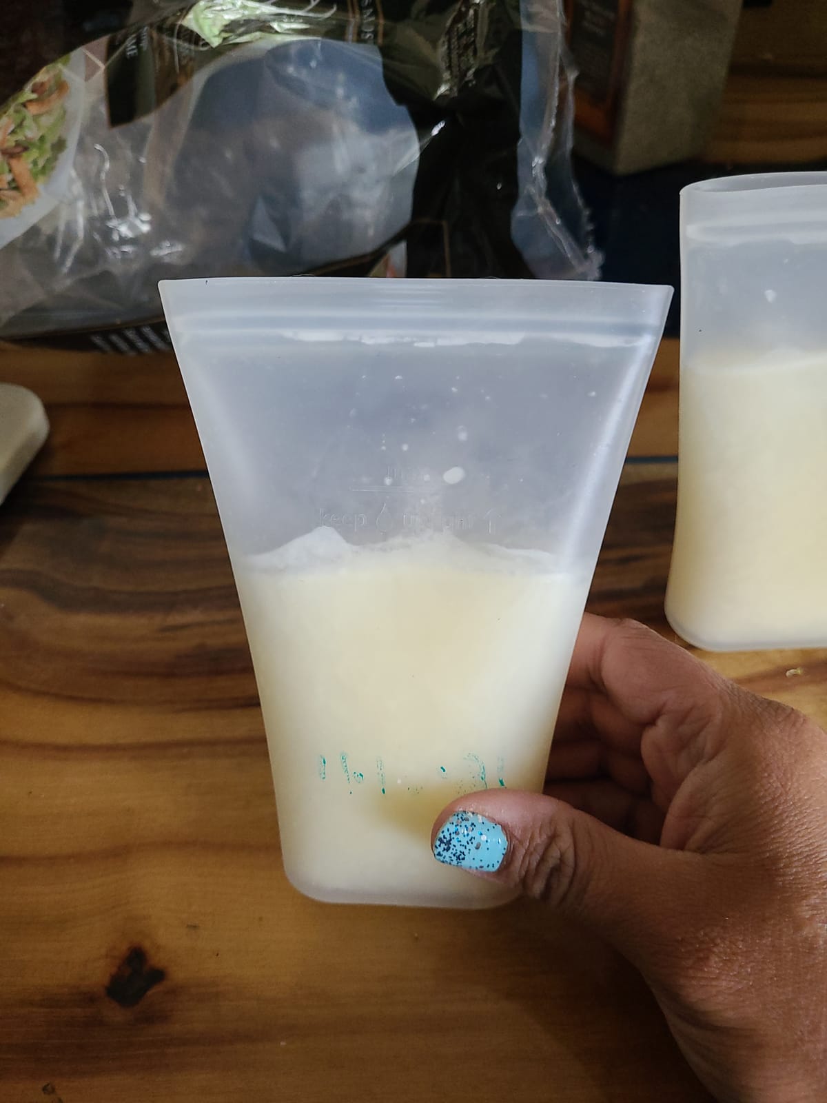 Zip Top Reusable 100% Platinum Silicone Breast Milk Storage, Made in the USA - Bag Set of 6 + Freezer Tray customer photo 1