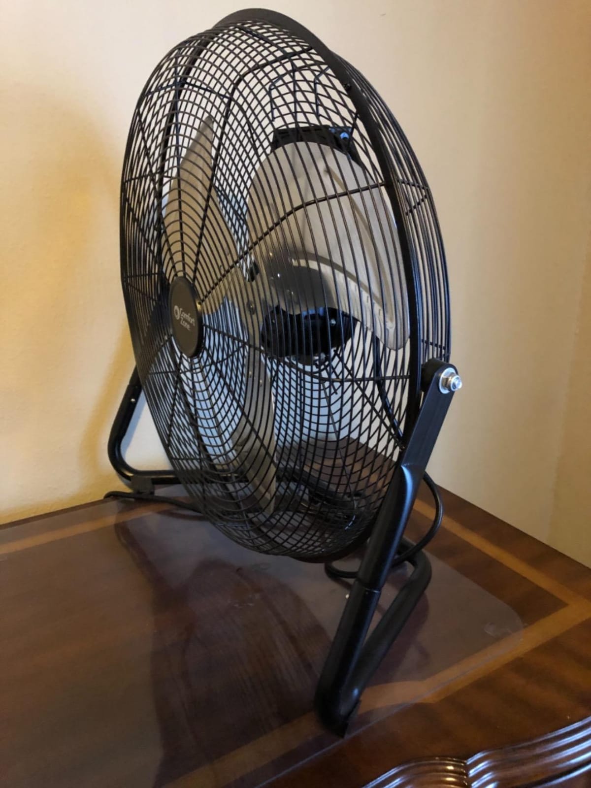 COMFORT ZONE 20-Inch High-Velocity Industrial Floor Fan customer photo 1