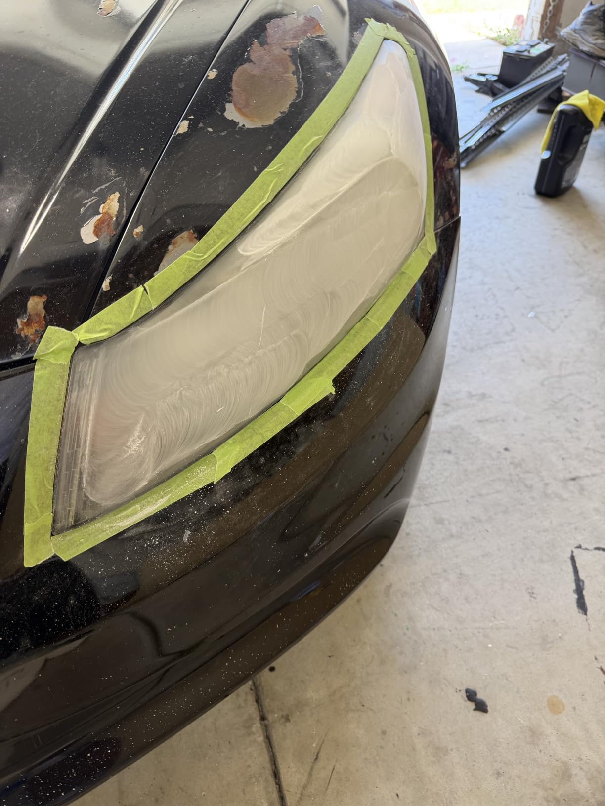 3M Ultra Headlight Restoration Kit, Contains Masking Tape, Light Sanding Discs, Wax Protectant and More, Use on Plastic Lenses Headlights, Taillights and More, Easy Heavy-Duty Restoration (39195) customer photo 2