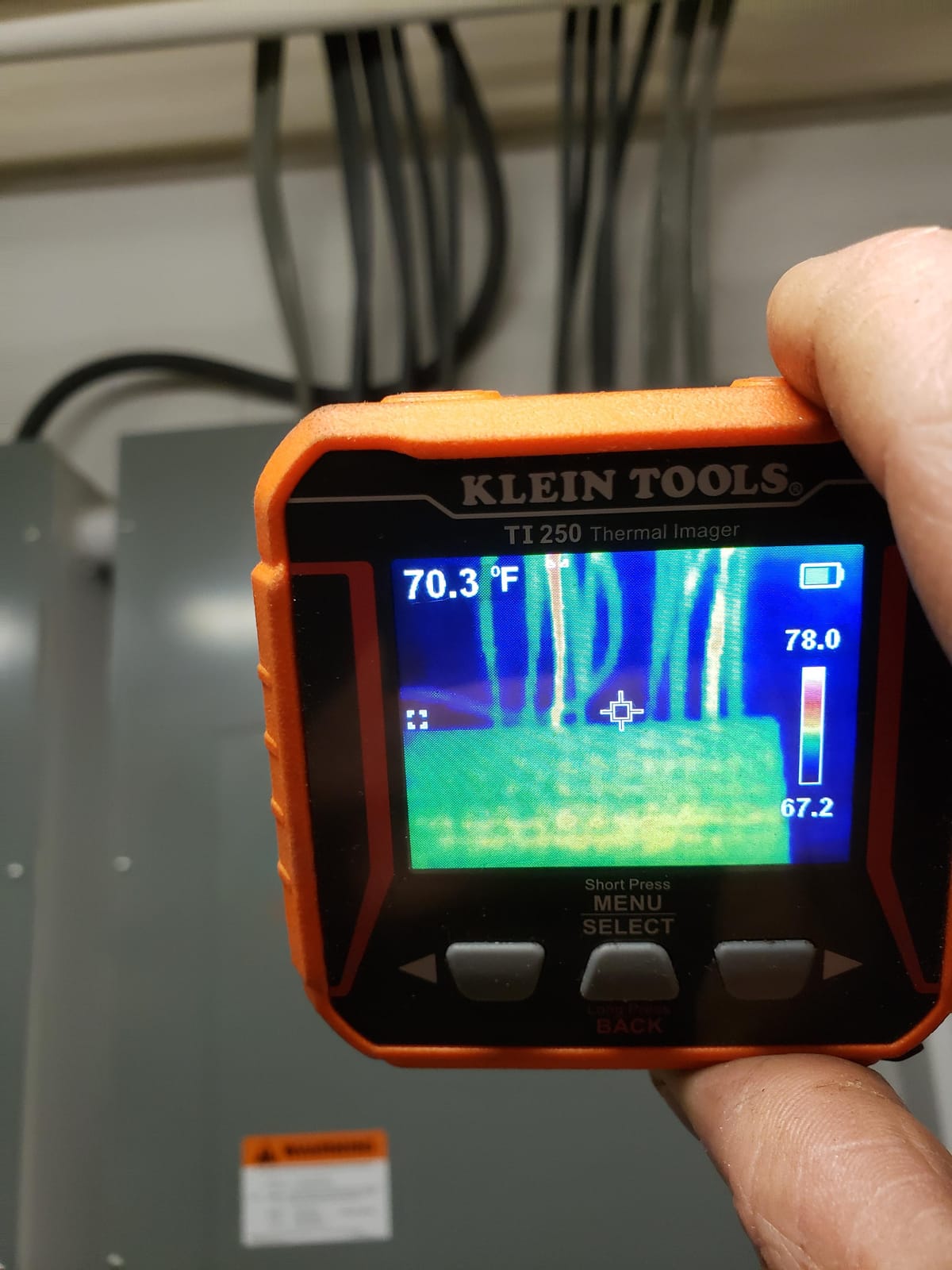 Klein Tools TI250 Rechargeable Thermal Imaging Camera, Camera Displays Over 19,200 Pixels with 3 Color Palettes, High/Low Temperature Points customer photo 1