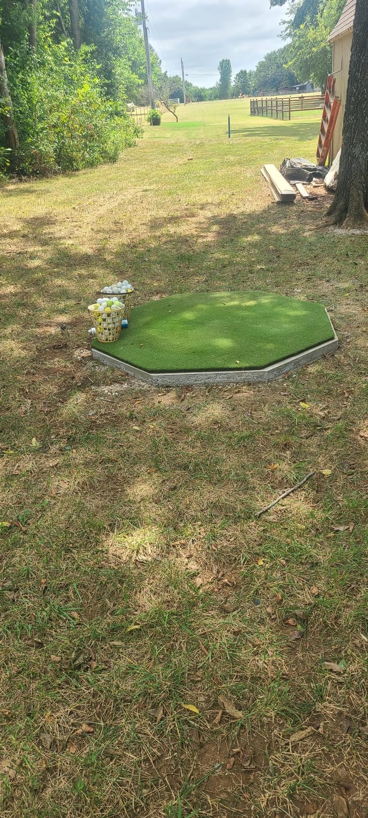 GoSports Elite Golf Hitting Mat for Indoor and Outdoor Practice - Withstands Thousands of Shots - Heavy-Duty Turf Driving Range Mats Works with Golf Simulators - Includes 3 tees - Choose Your Size customer photo 2