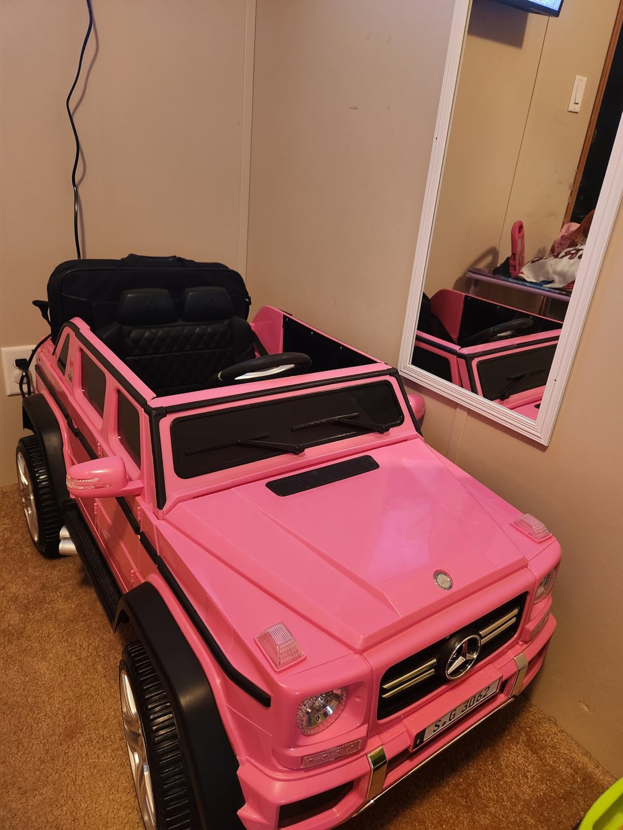 JOYLDIAS Ride On Cars, Licensed Mercedes-Benz Maybach G650S customer photo 1