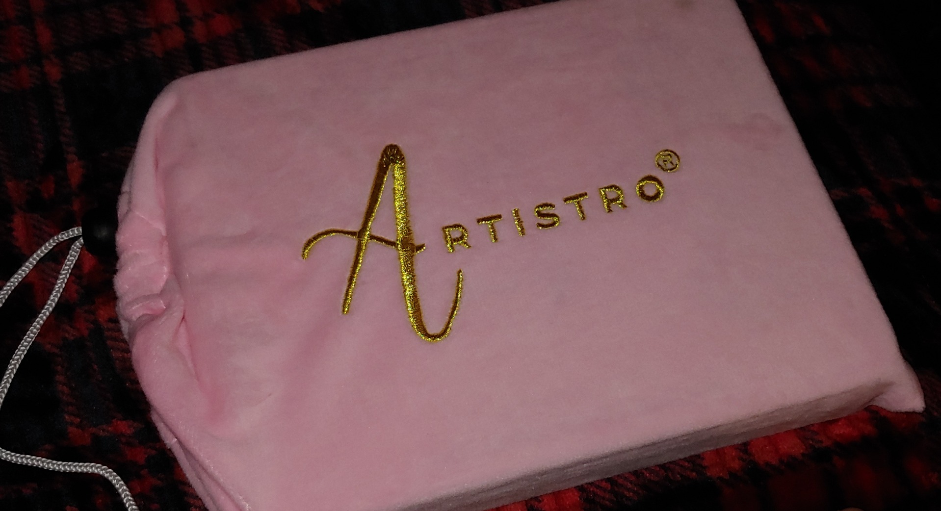 ARTISTRO Vivid Watercolor Paint Set with Palette & Brush Pens customer photo 2