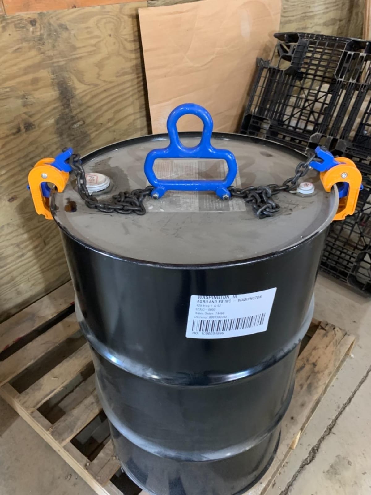 55 Gallon Drum Lift, 2000 lb Chain Drum Lifter for Plastic and Metal Drums customer photo 1