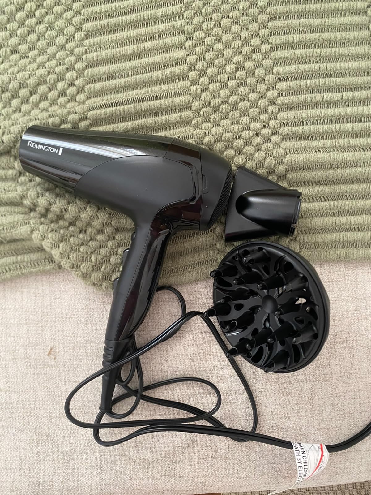 Remington Damage Protection Hair Dryer, Ceramic Ionic Technology customer photo 1
