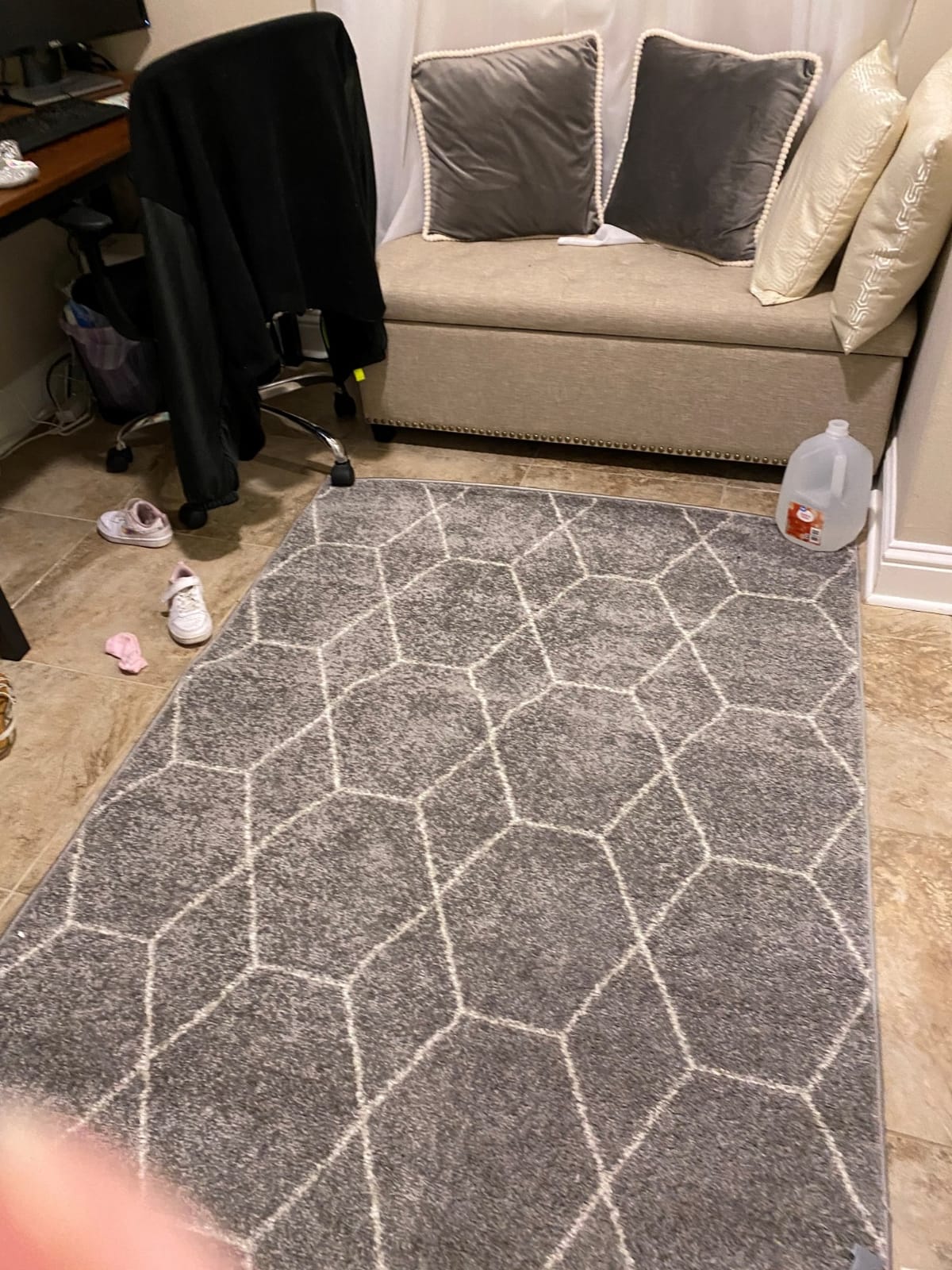 Unique Loom Trellis Frieze Collection Area Rug - Geometric (3' Round, Yellow/ Ivory) customer photo 1