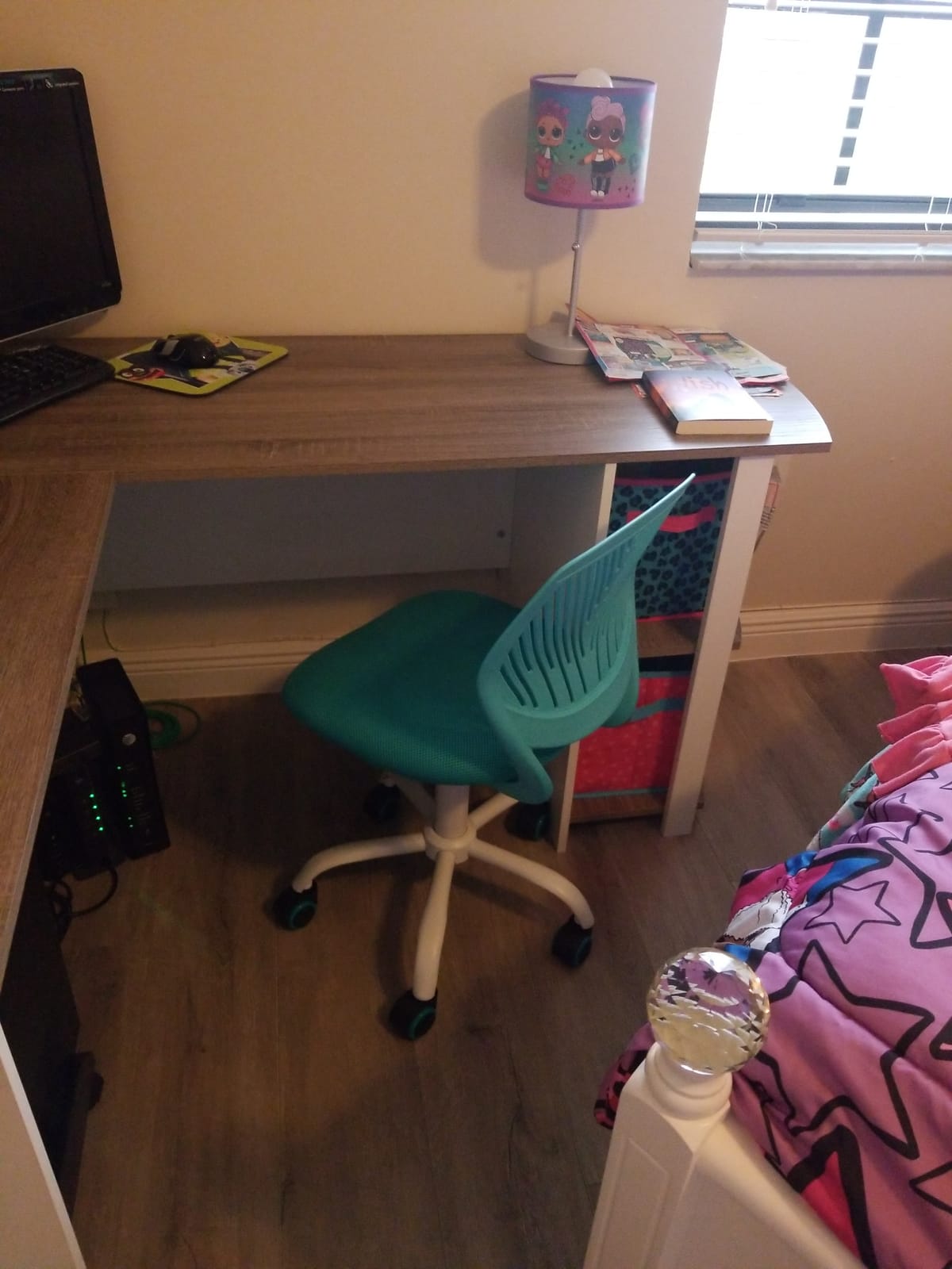 GIANTEX Kids Desk Chair, Adjustable Children Study Chair, Swivel Armless Mesh Task Office Chair, Computer Desk Chair with Adjustable Height & Lumbar Support (Purple) customer photo 2