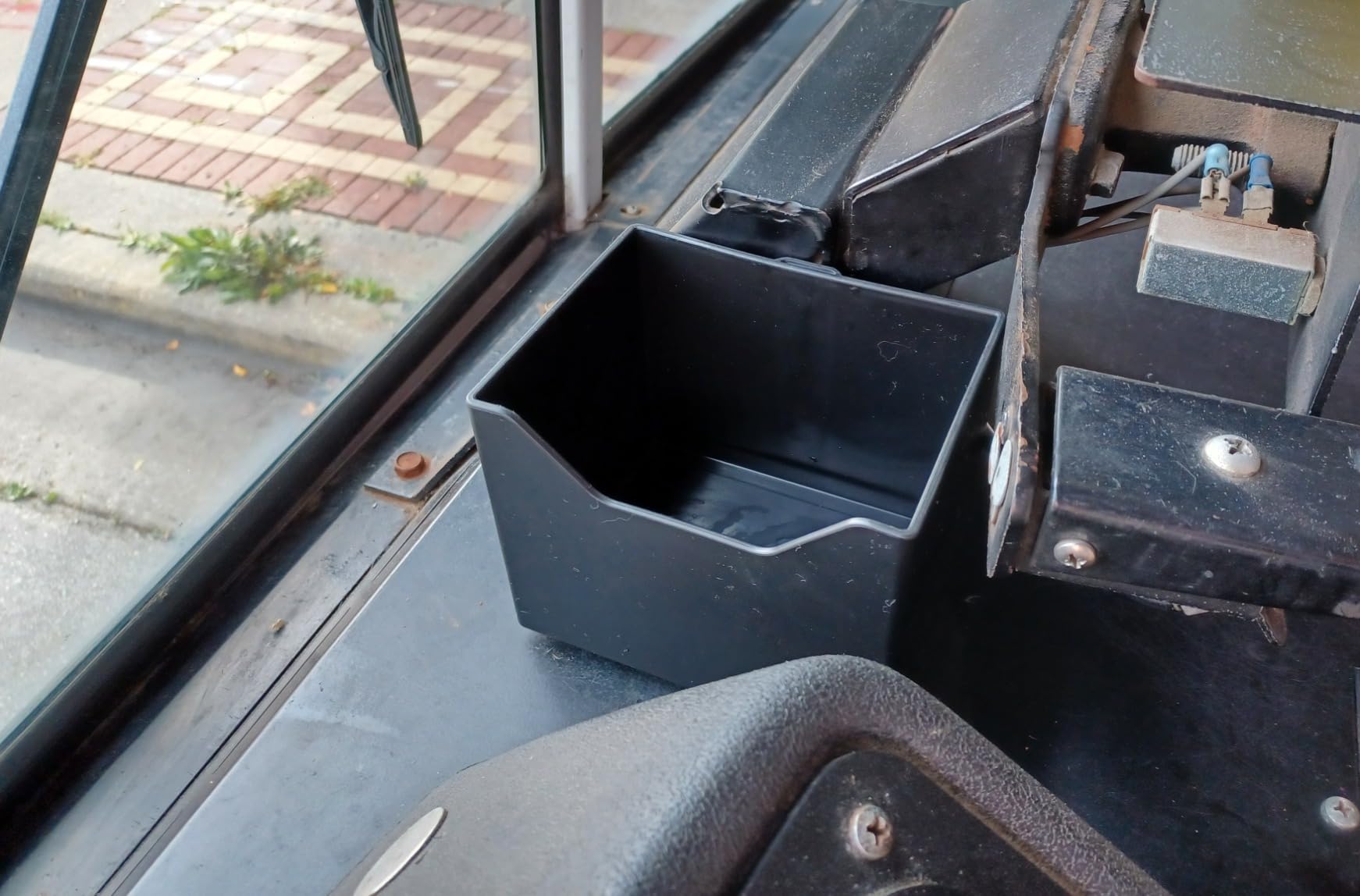 KEMIMOTO Magnetic Storage Box for Forklifts, Tractors, Trucks Buses customer photo 2