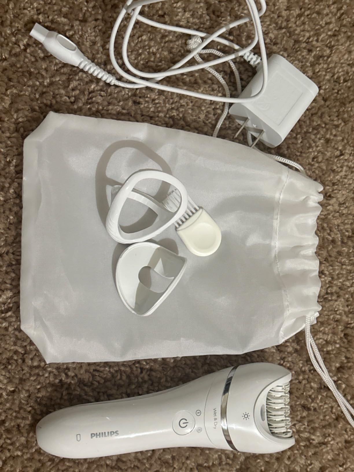 Philips Epilator Series 8000 for Women, with 3 Accessories, BRE700/04 customer photo 1