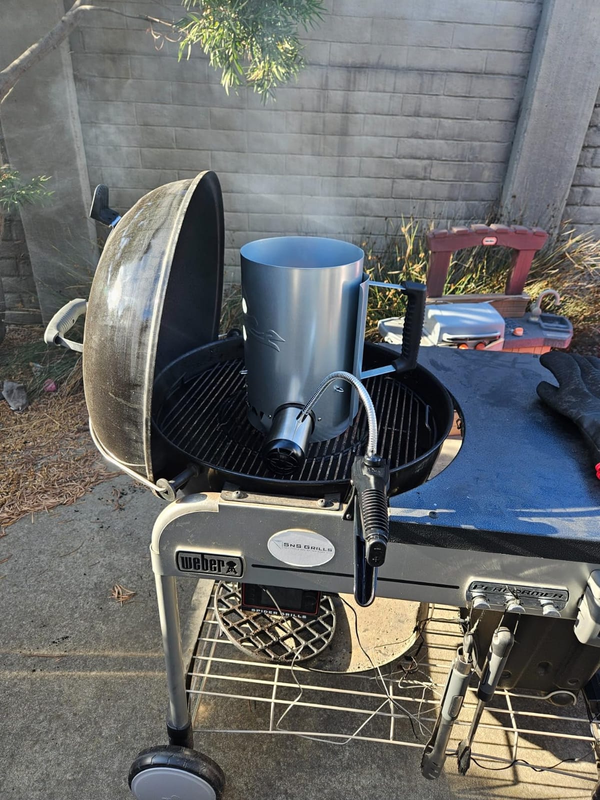 BBQ Dragon Chimney of Insanity XL Charcoal Starter — Field & Stream Best Overall Charcoal Chimney — Largest Charcoal Chimney Available — Ready-to-Cook Coals in About 3 Minutes with BBQ Dragon Fan customer photo 1