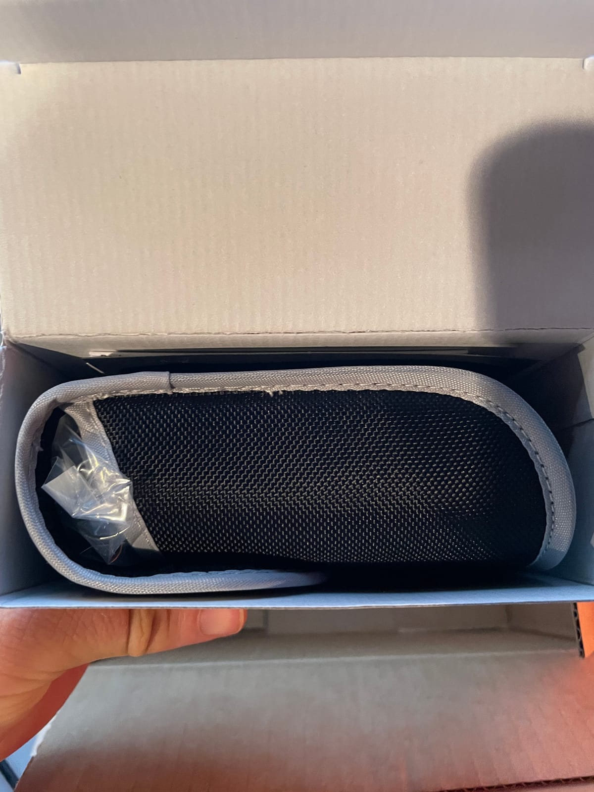 WOSPORTS Golf Rangefinder, 800/1200 Yards Laser Range Finder, High Precision Flag Lock with Pulse Vibration, Tournament Legal Rangefinder for Golfing and Hunting, Battery Included customer photo 1