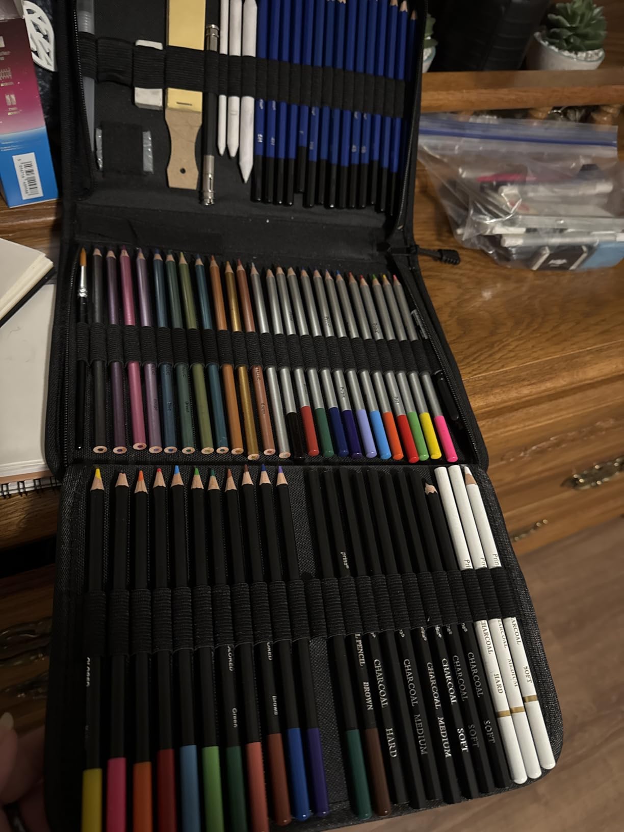 Prina 76 Pack Drawing Set Sketching Kit, Pro Art Supplies with 3-Color Sketchbook, Include Tutorial, Colored, Graphite, Charcoal, Watercolor & Metallic Pencil, for Artists Adults Teens Beginner customer photo 2