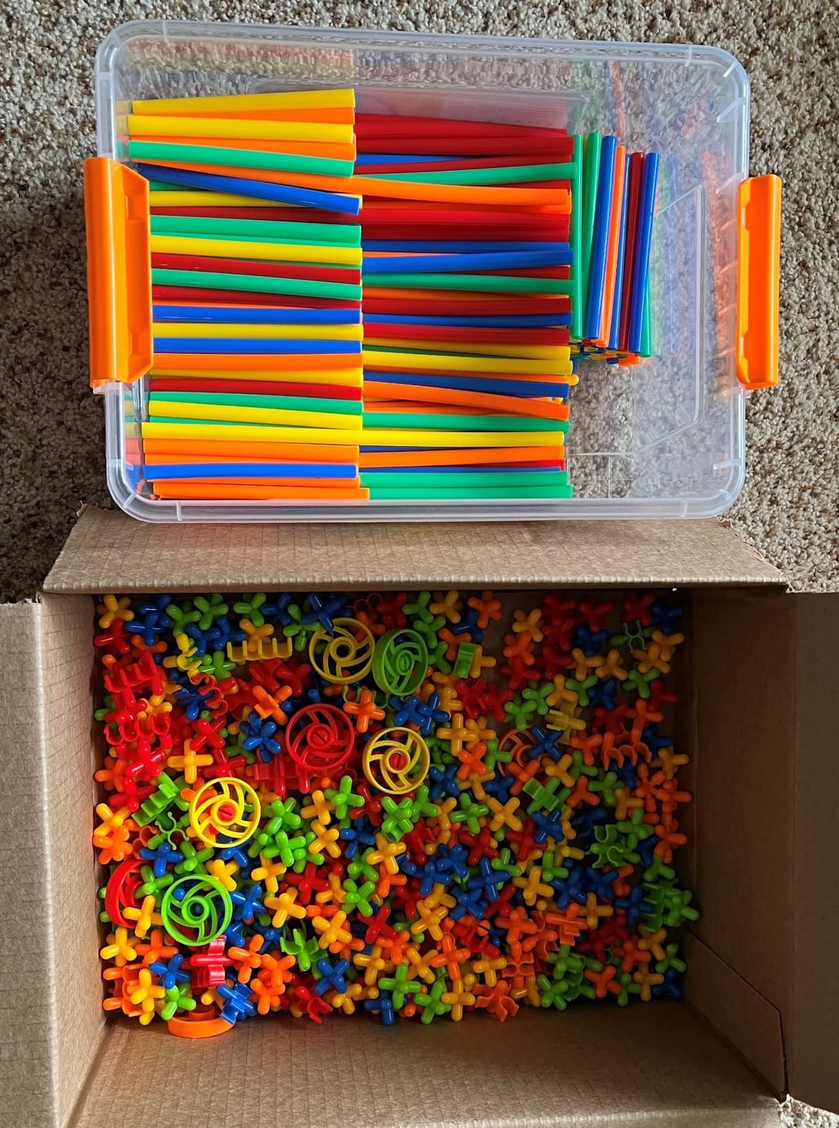 Straw Constructor Toys 600Pcs STEM Building Toy Interlocking Plastic Engineering Thin Tube Blocks Educational Kit for 3 4 5 6 7years Kids Boys and Girls Gift Preschool STEM Toy with Storage Box customer photo 1