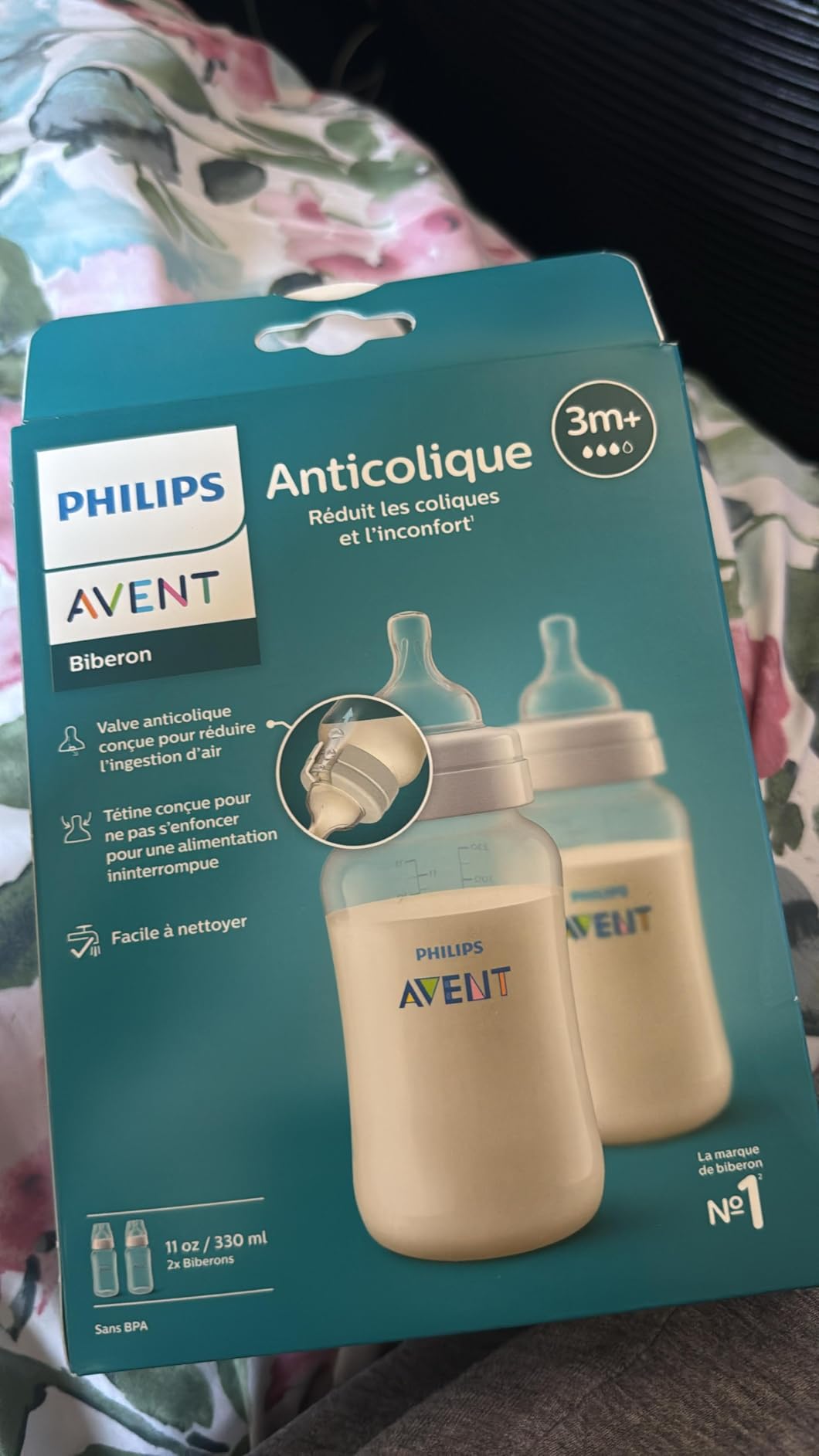 Philips Avent Anti-Colic Baby Bottle with AirFree Vent, Medium Flow, 9 oz customer photo 1