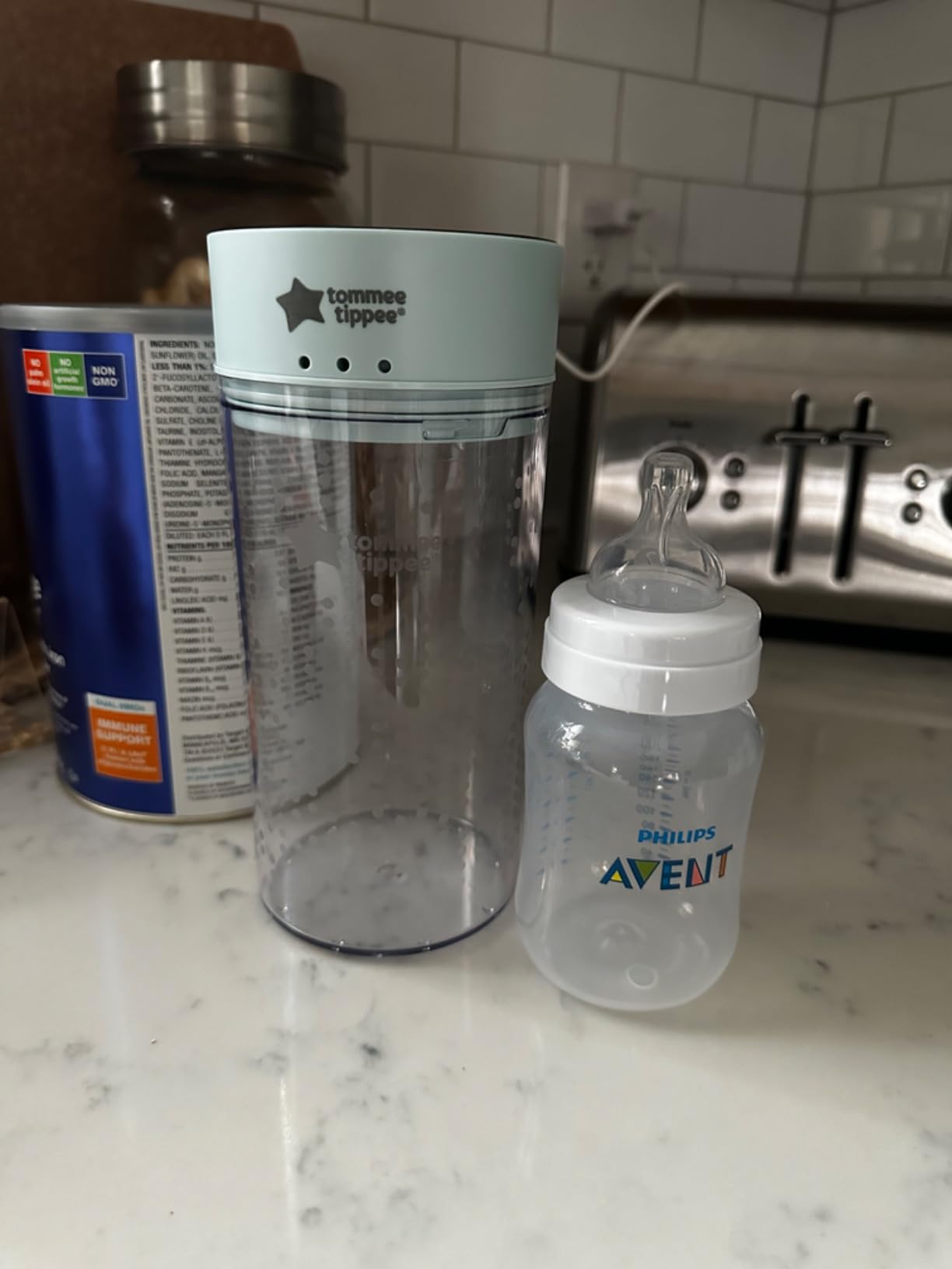 Philips Avent Anti-Colic Baby Bottle with AirFree Vent, Medium Flow, 9 oz customer photo 2