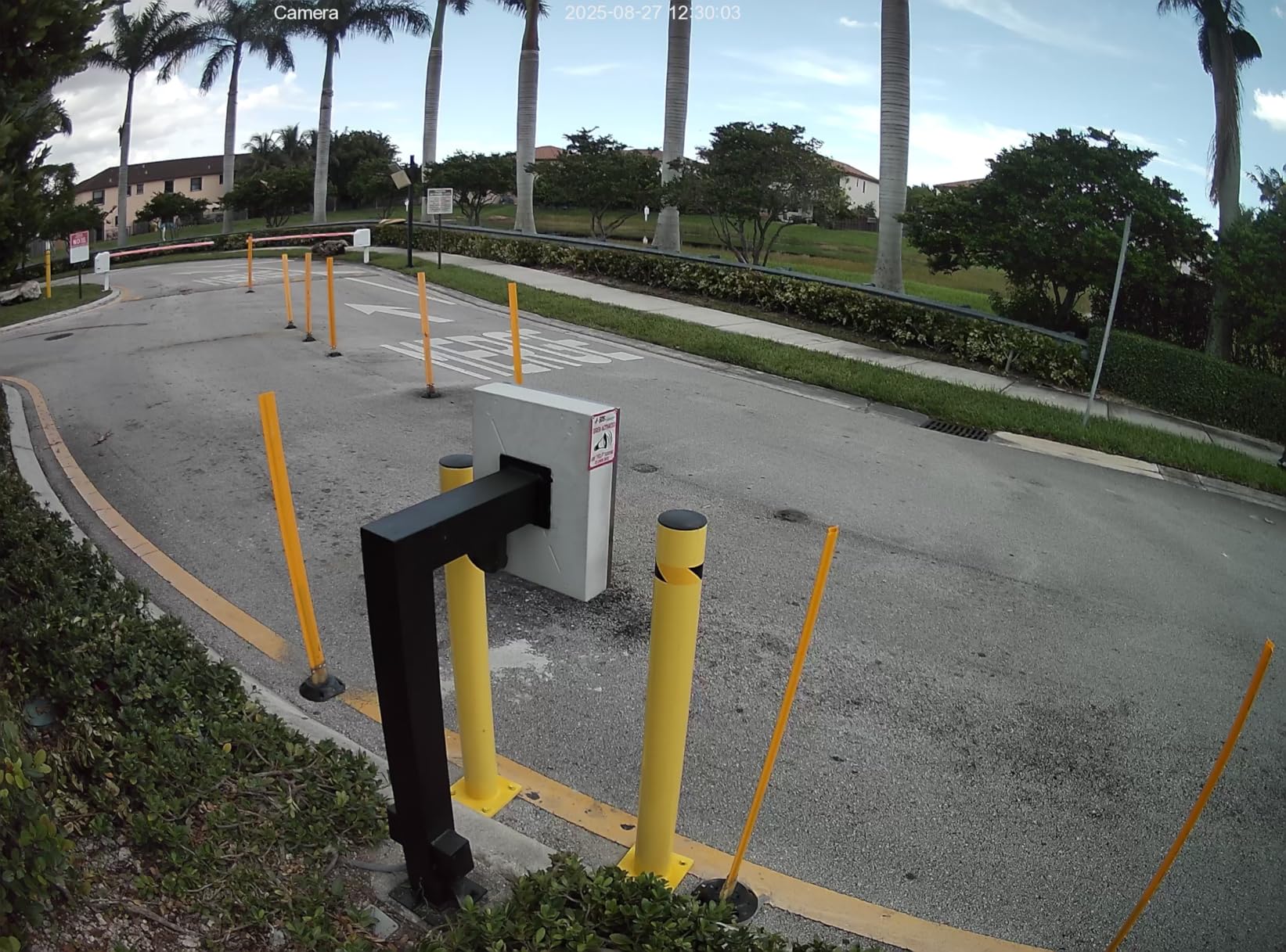 Crowd Control Warehouse Trafford 42-Inch Steel Bollard, Yellow | Concrete-fillable Heavy-duty Safety Post, Powder-coated 12-gauge Body, 4.5-inch Diameter, For Driveway, Parking and Traffic customer photo 1