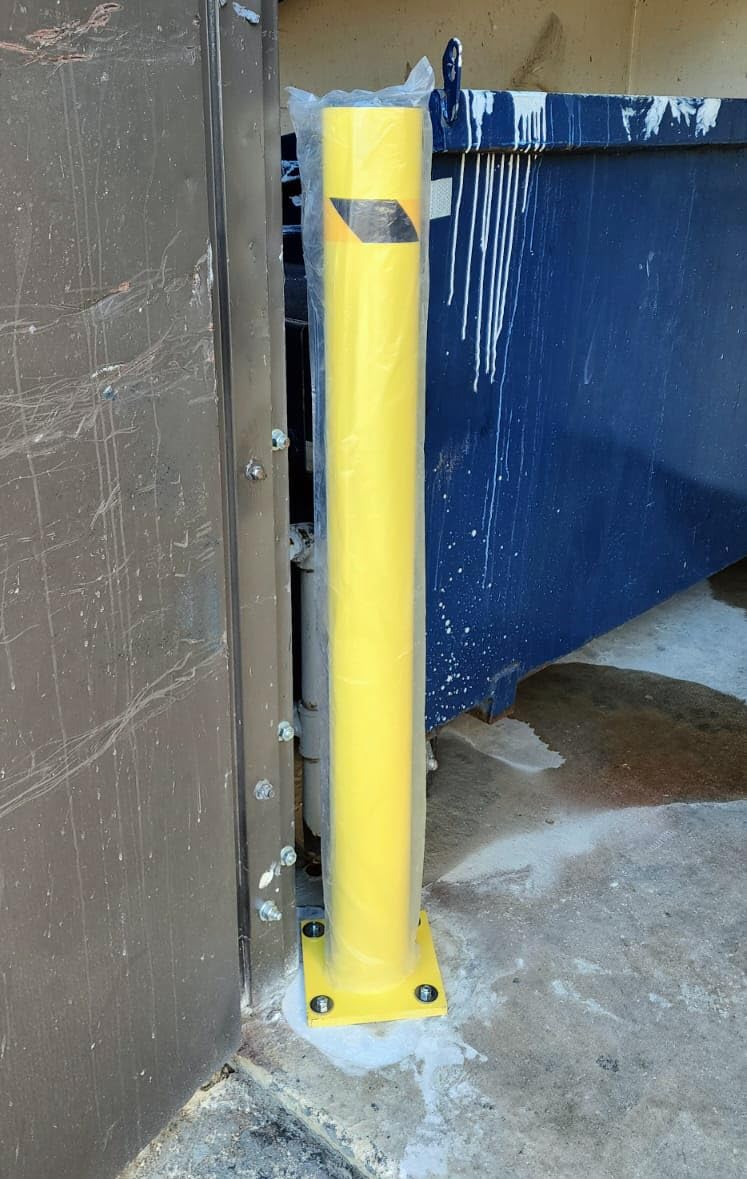 Crowd Control Warehouse Trafford 42-Inch Steel Bollard, Yellow | Concrete-fillable Heavy-duty Safety Post, Powder-coated 12-gauge Body, 4.5-inch Diameter, For Driveway, Parking and Traffic customer photo 2