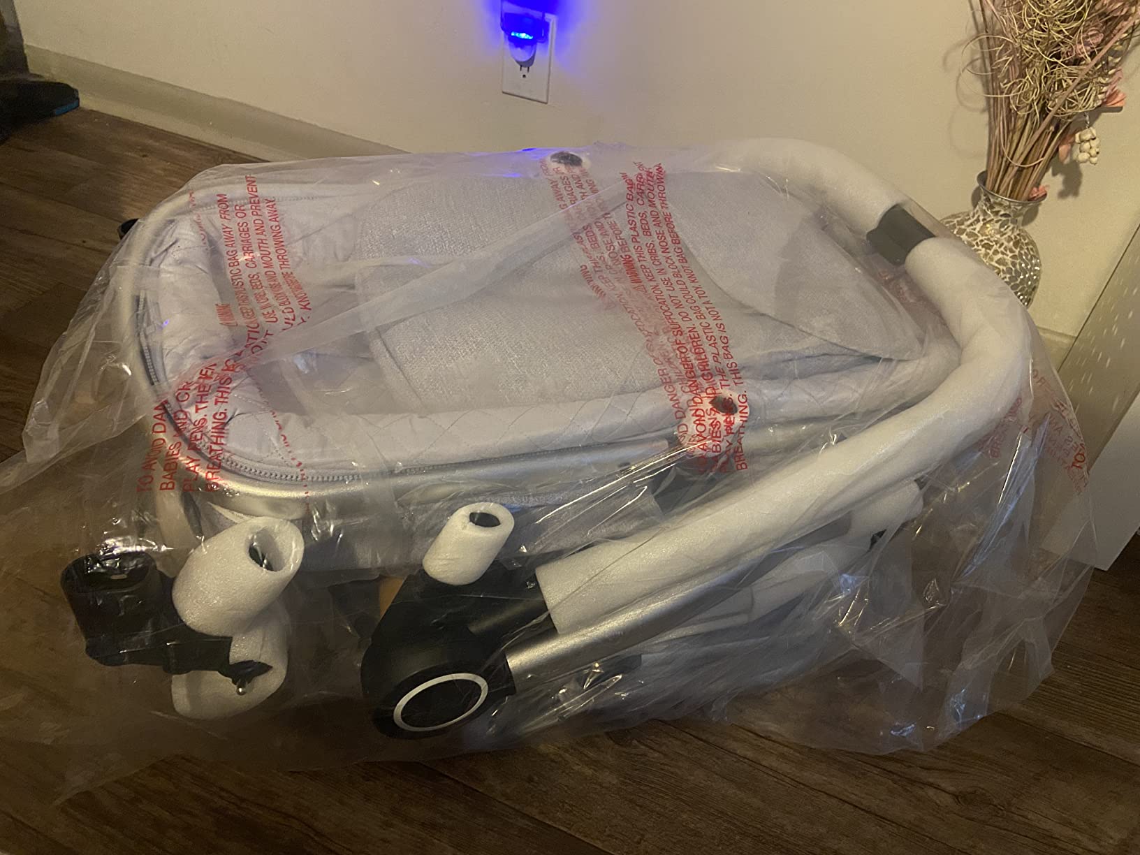 Mompush Ultimate2 Full-Size Stroller with Bassinet, Newborn to Toddler, Reversible seat, all-terrain suspension, one-second compact fold, large basket, car seat adapter included customer photo 2