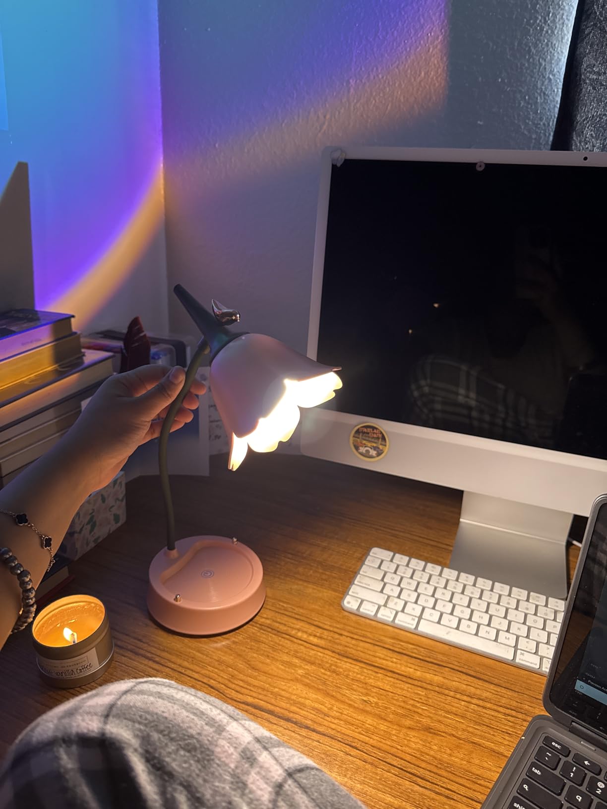 magical JD LED Desk Lamp Cordless Table Light Adjustable Gooseneck Dimmable Touch Rechargeable Battery Eye-Caring Night Light for Kids,Mini Cute Lamp for College Dorm Bedroom Reading customer photo 2