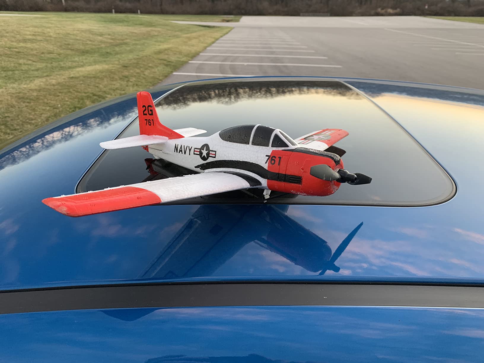 Volantexrc RC Airplane 2.4Ghz 4 Channel Remote Control,with Aileron T28 Trojan Parkflyer RC Aircraft Plane,Ready to Fly with Xpilot Stabilization System,Perfect for Beginners customer photo 2