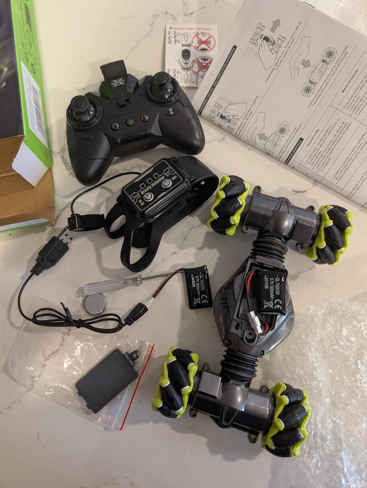 Fosgoit Gesture Sensing RC Stunt Car, Remote Control Car for Boys and Girls customer photo 2