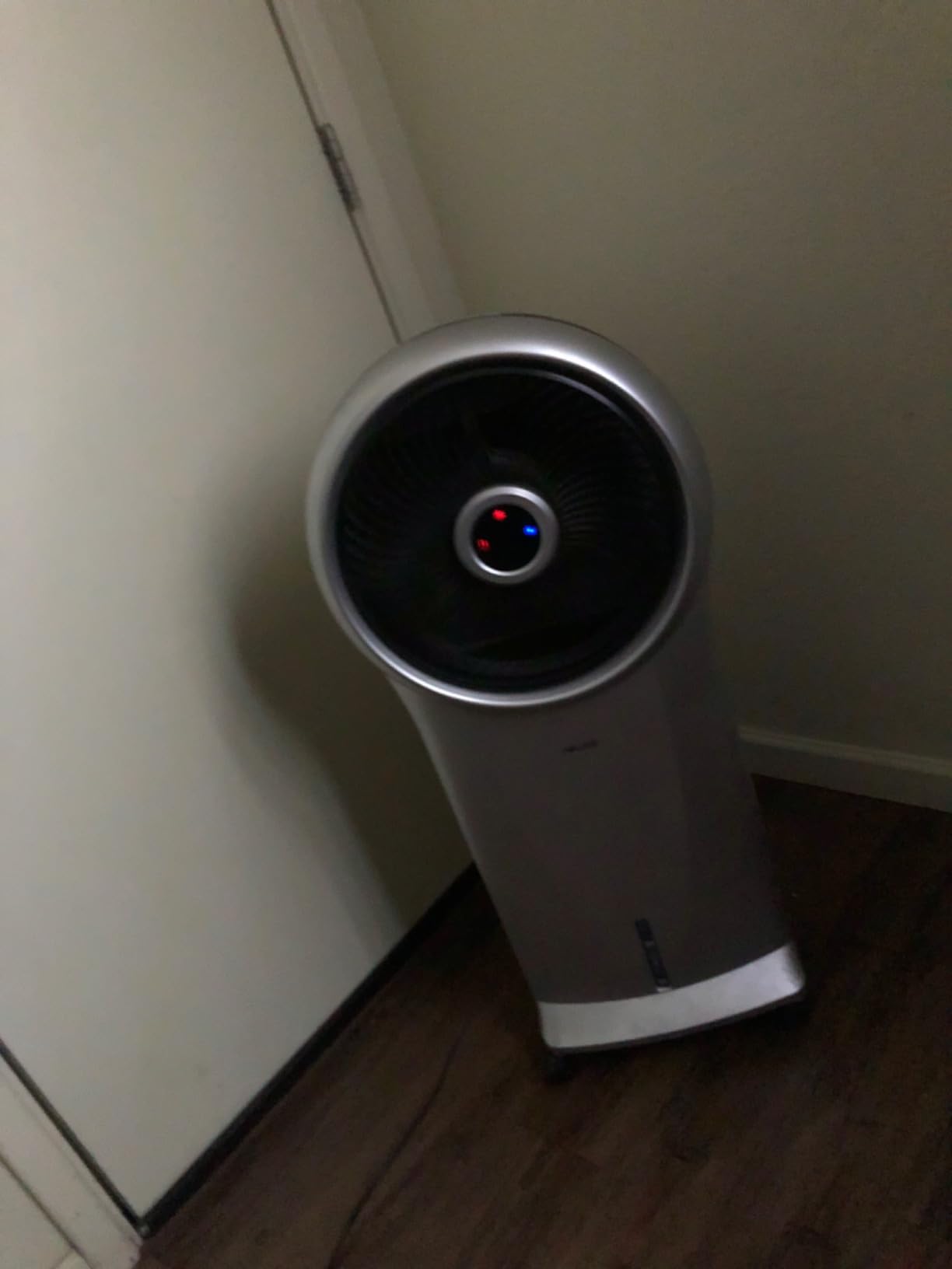 Newair Evaporative Air Cooler | AC Portable Air Conditioner Alternative with 1,600 CFM Airflow | Room Cooling Fan for Bedroom, Garage & Indoor Use | White customer photo 2