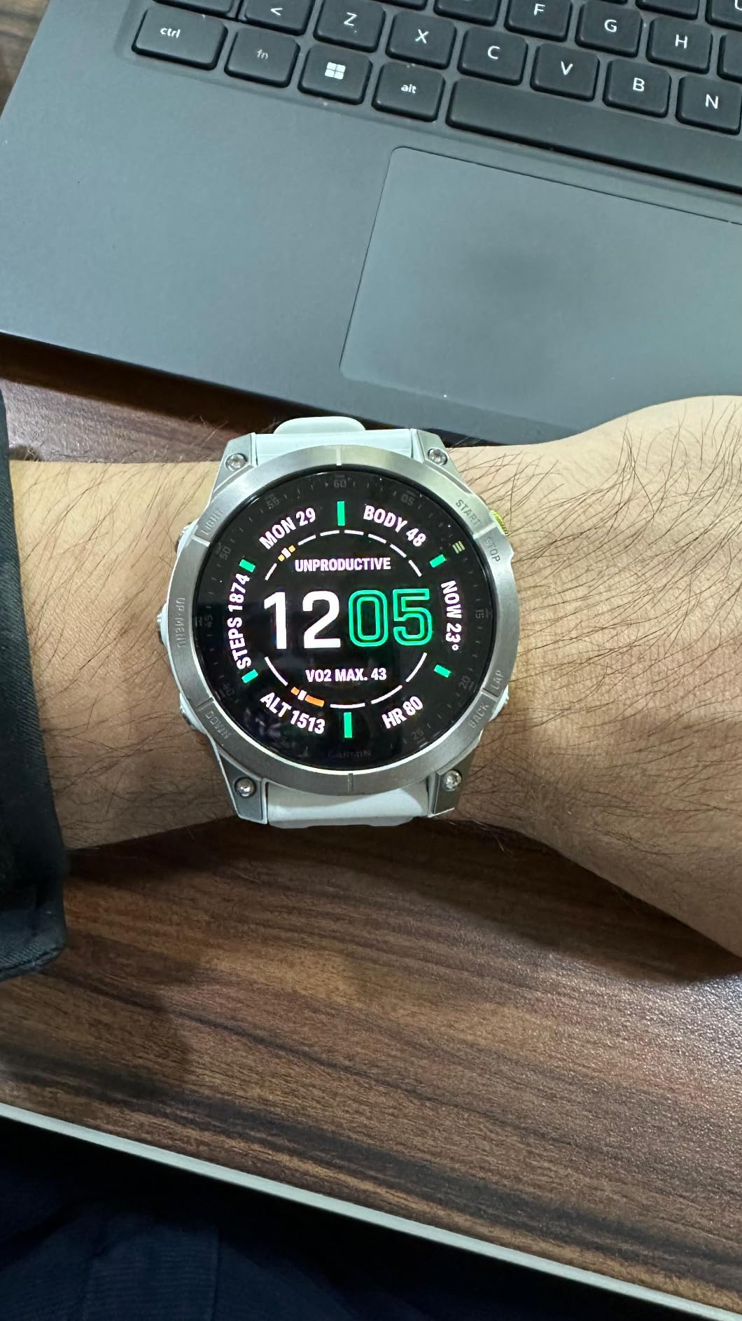 Garmin 010-02582-10 epix Gen 2, Premium Active smartwatch, Health and Wellness Features, Touchscreen AMOLED Display, Adventure Watch with Advanced Features, Black Titanium customer photo 1