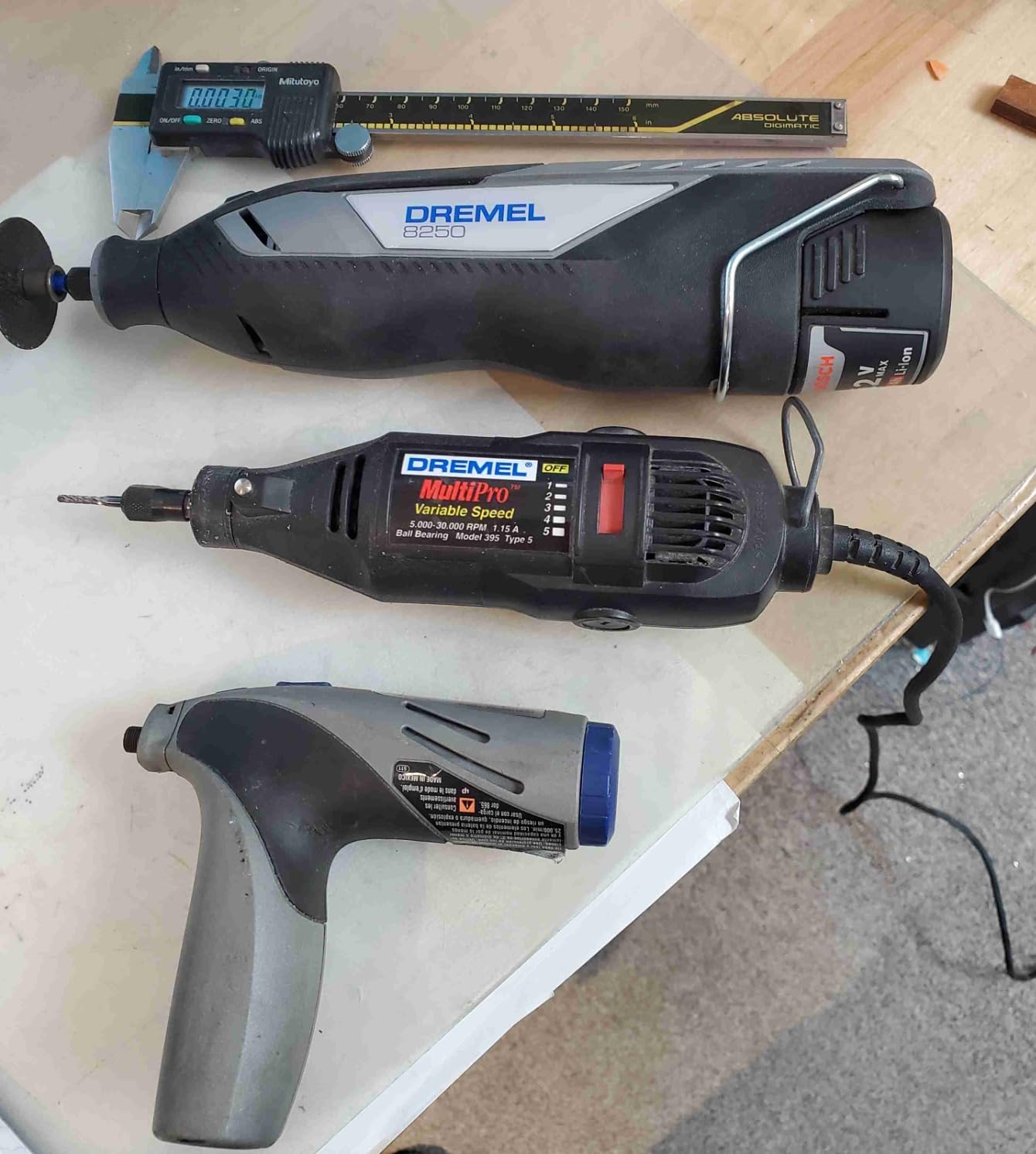 Dremel 8250-5 12V Cordless Rotary Tool Kit with Brushless Motor customer photo 2