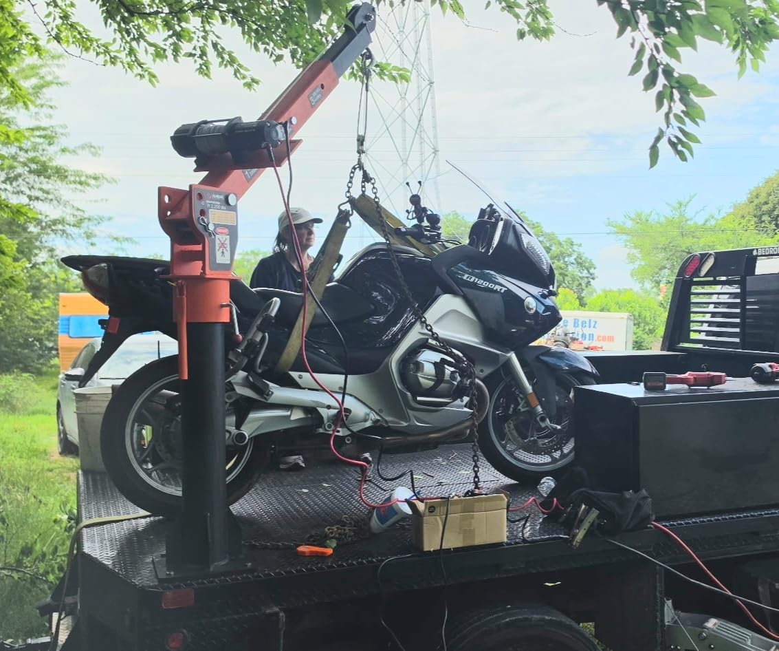 2200lb Folding Truck-Mounted Bed Crane - 5000lb Winch, Painted Steel Jib Hoist Lift for Pickups (12V/24V Electric/Hand Operated) customer photo 2