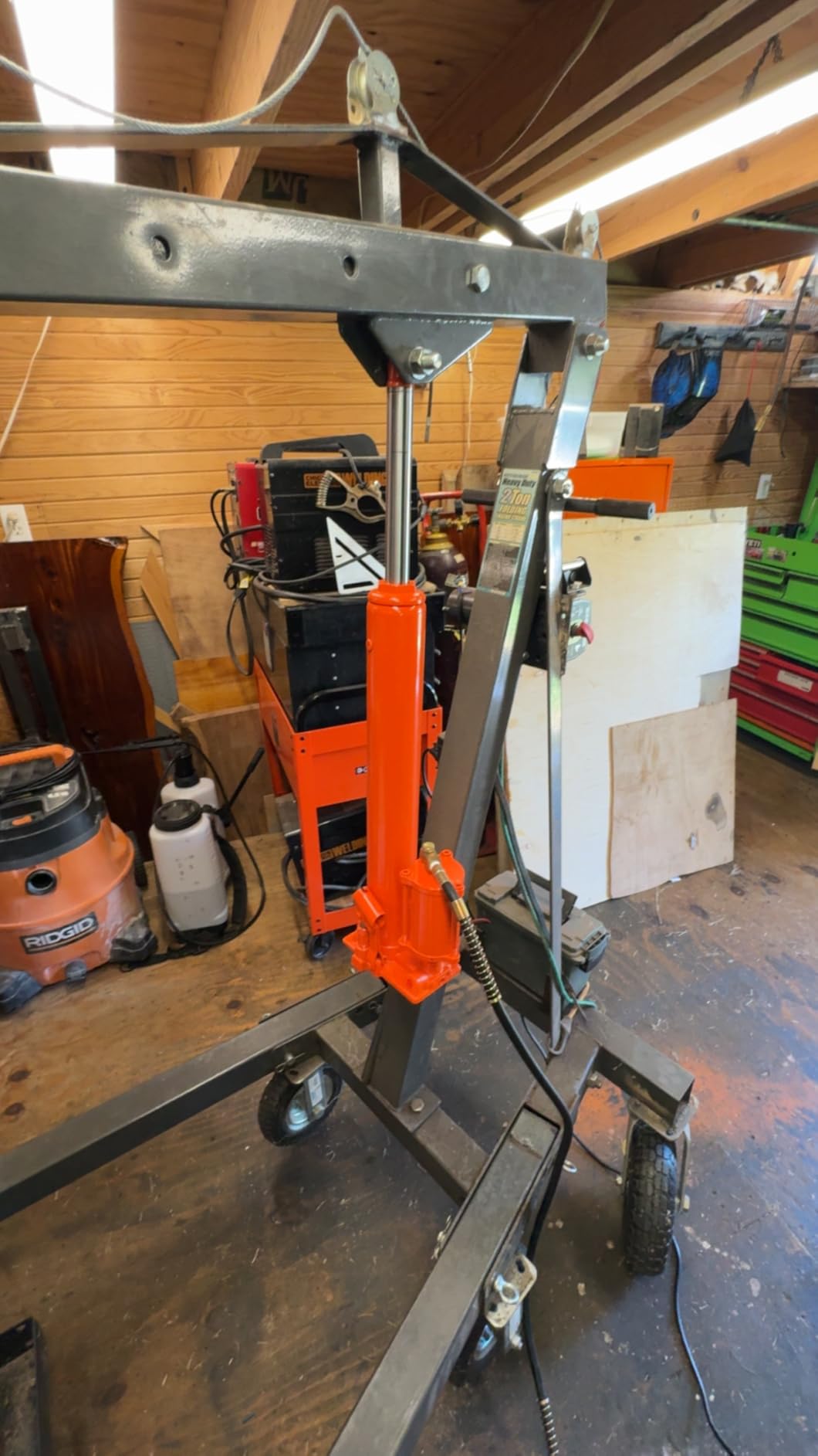 VEVOR Hydraulic Long Ram Jack, 3 Tons/6600 lbs Capacity, with Single Piston Pump and Clevis Base, Manual Cherry Picker w/Handle, for Garage/Shop Cranes, Engine Lift Hoist, Black customer photo 2