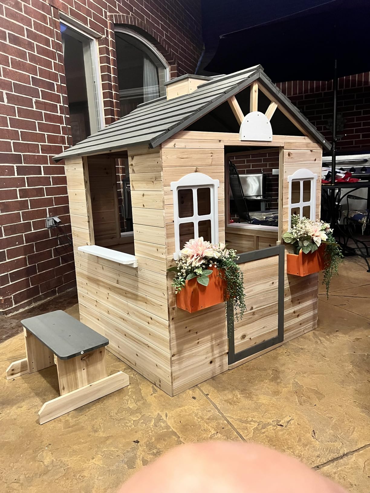 Outsunny Outdoor Playhouse Working Door Windows Bench for 3-7 Years Natural customer photo 1