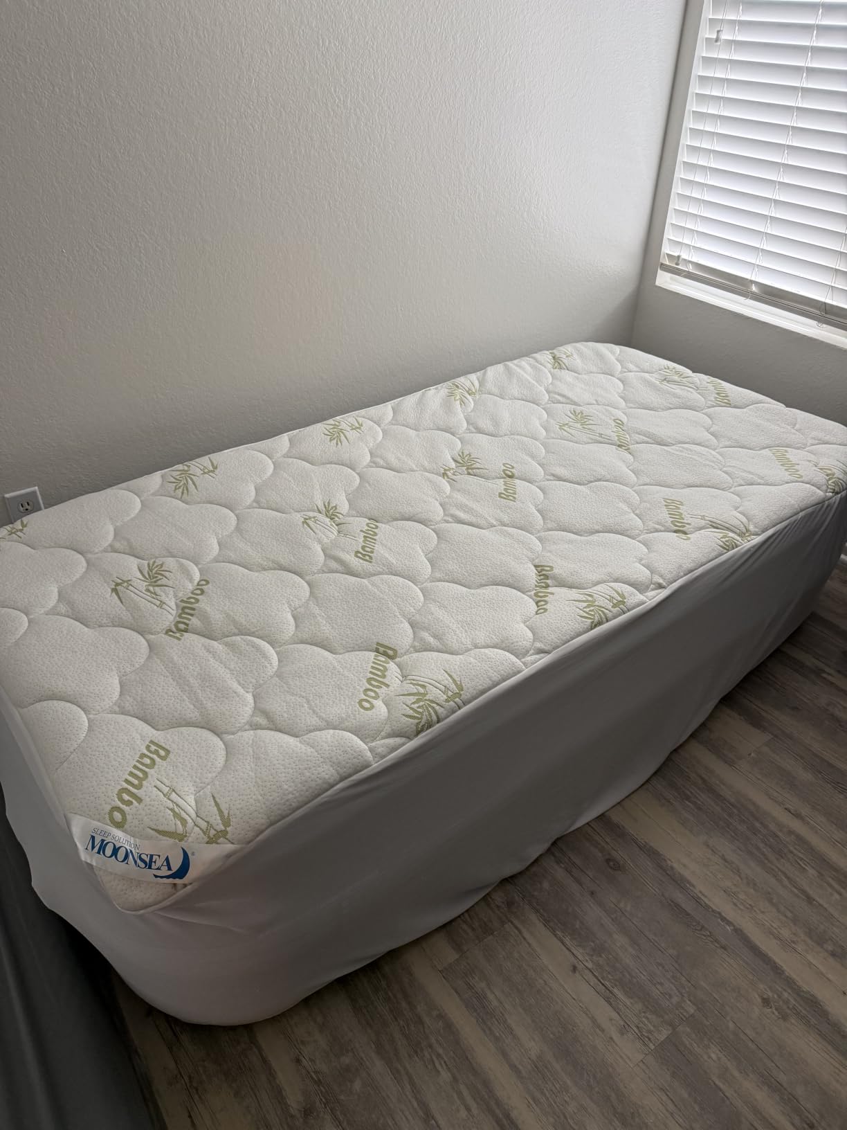 Twin Mattress Cover Air Mattress Topper, Viscose Made from Bamboo Mattress Pad for Kids, Soft Breathable and Noiseless Pillow Top Mattress Fits up to 16 inch | For Kids, Soft Breathable and Noiseless, Pillow Top, Fits up to 16 inch customer photo 2