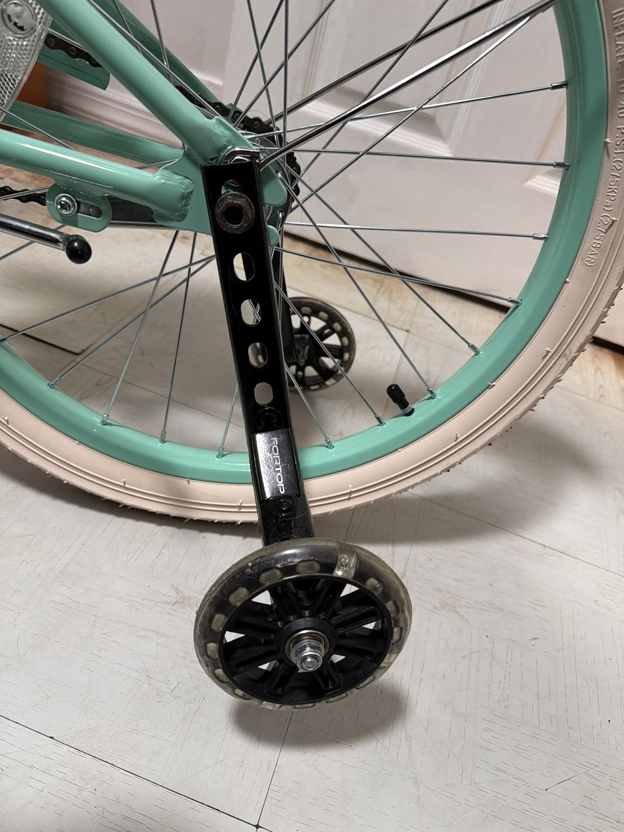 Bike Training Wheels, Pair of Heavy Duty Rear with Stabilizers Mounted Kit for Kids Boy Girls Bikes of Single Speed Bicycle with 12 14 16 18 20 Inch customer photo 1