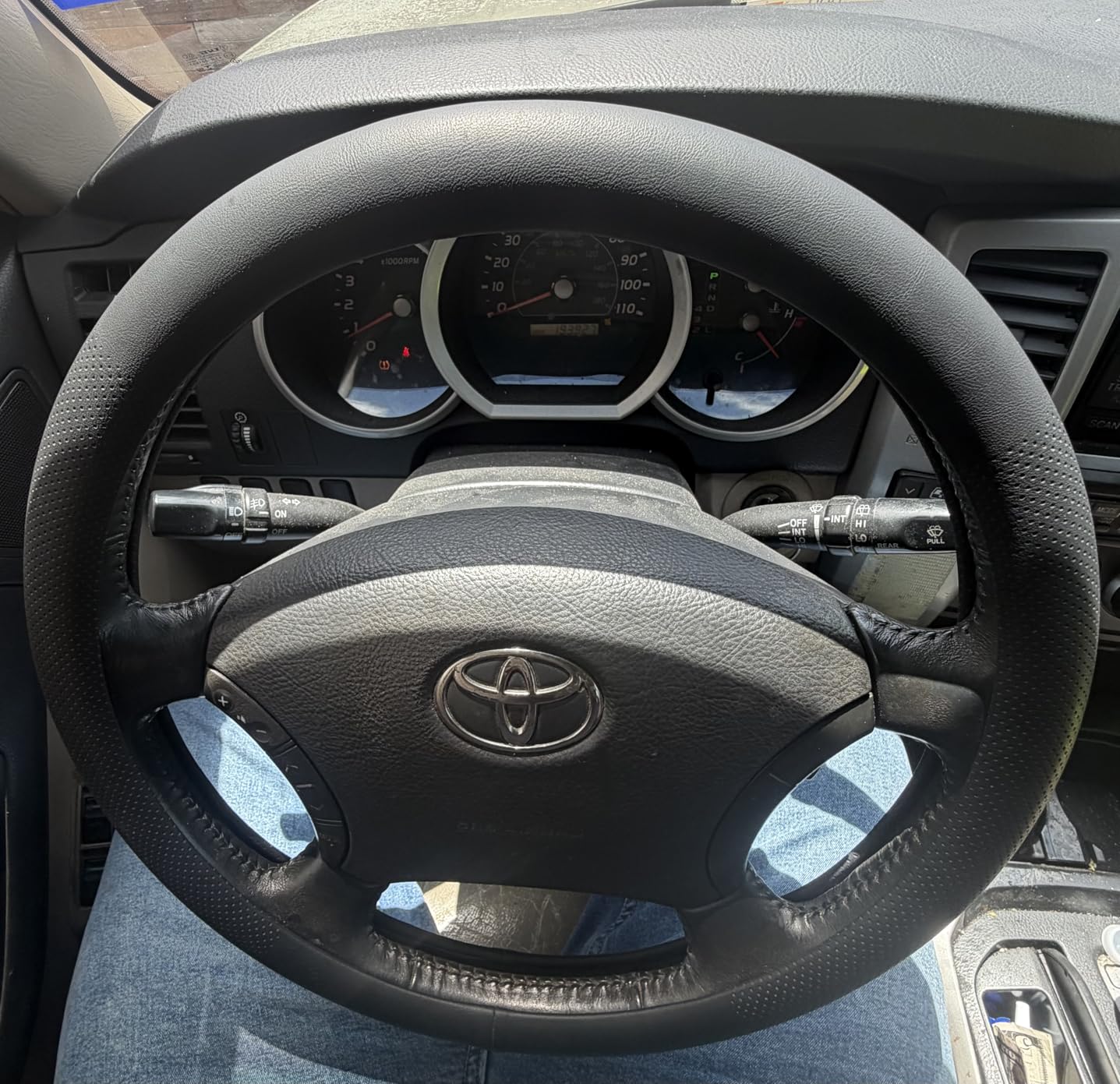 Car Steering Wheel Cover,Universal 15 Inch Premium Leather Car Steering Wheel Cover,Best Grip,Perforated Design,Breathable,Non-Slip,Sweat-Absorbent,Warm in Winter and Cool in Summer (Black) customer photo 2