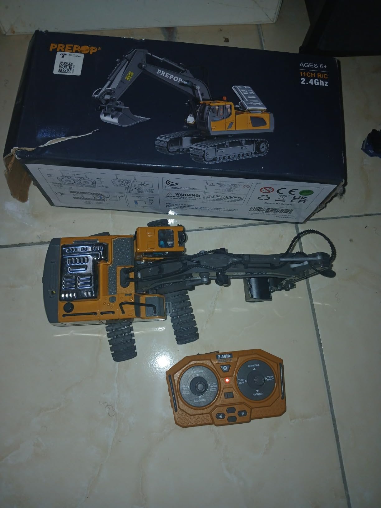 PREPOP RC Excavator, Remote Control Construction Toy Vehicle customer photo 1
