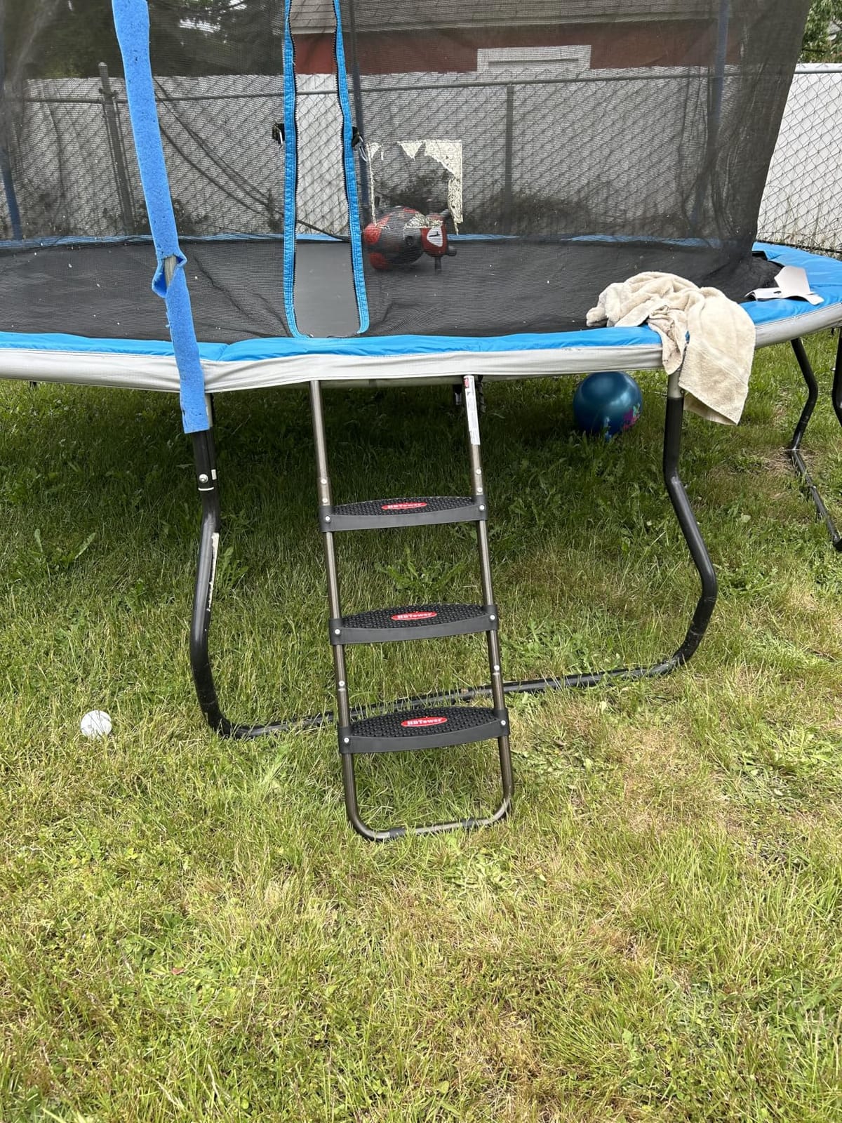 HBTower 3-Step Trampoline Ladder with Wide Flat Steps for Kids/Children customer photo 1